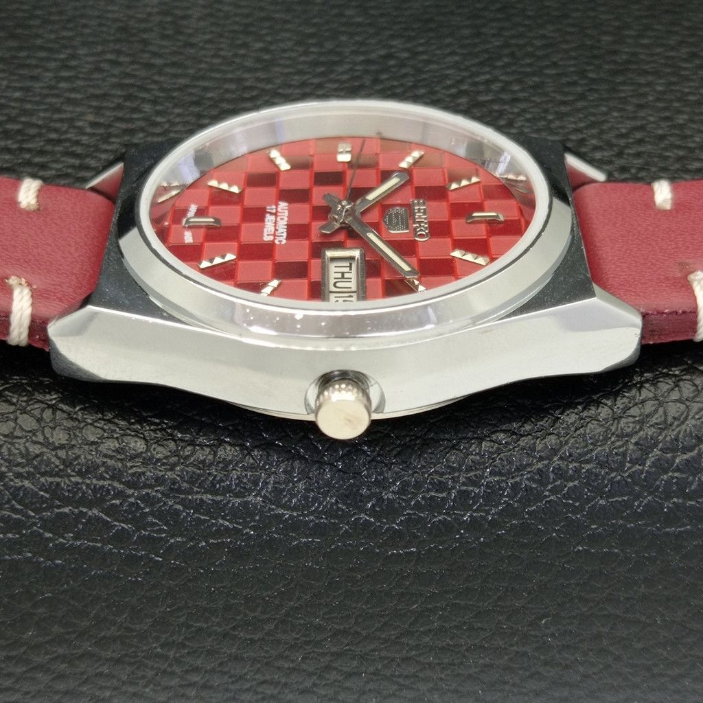 Seiko REFURBISHED VINTAGE SEIKO 5 AUTO JAPAN MENS WATCH a440220 Size 40 - 5 Thumbnail