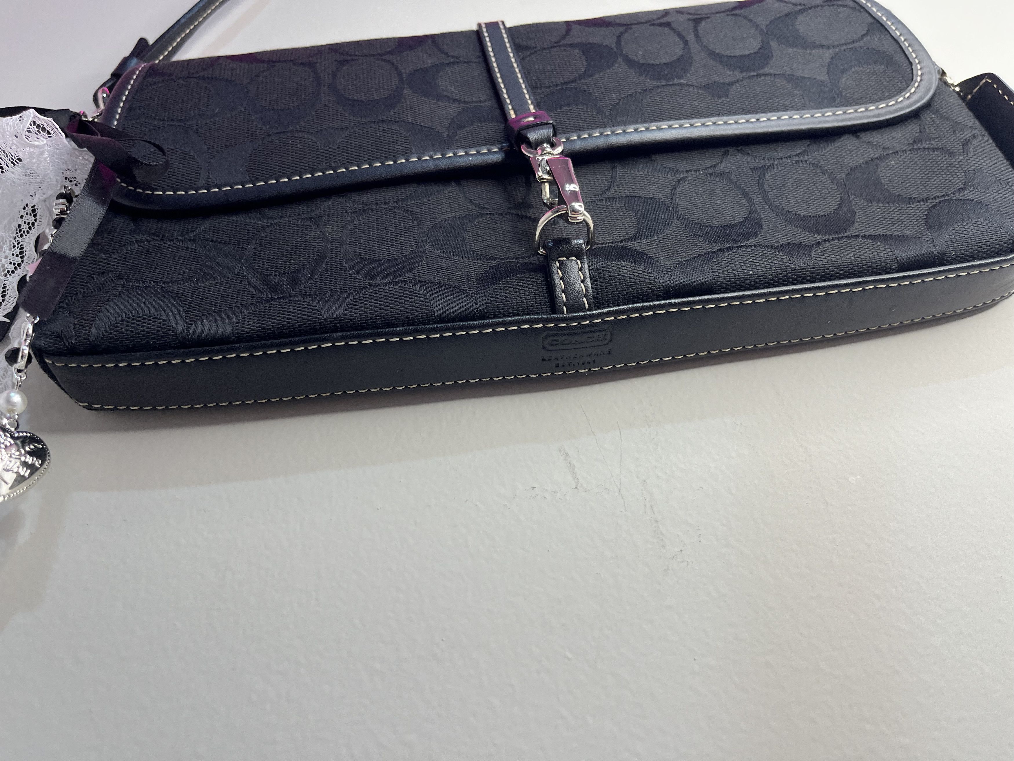 Coach Vintage Coach Hampton Shoulder Bag Black Signature Jacquard Size ONE SIZE - 5 Thumbnail