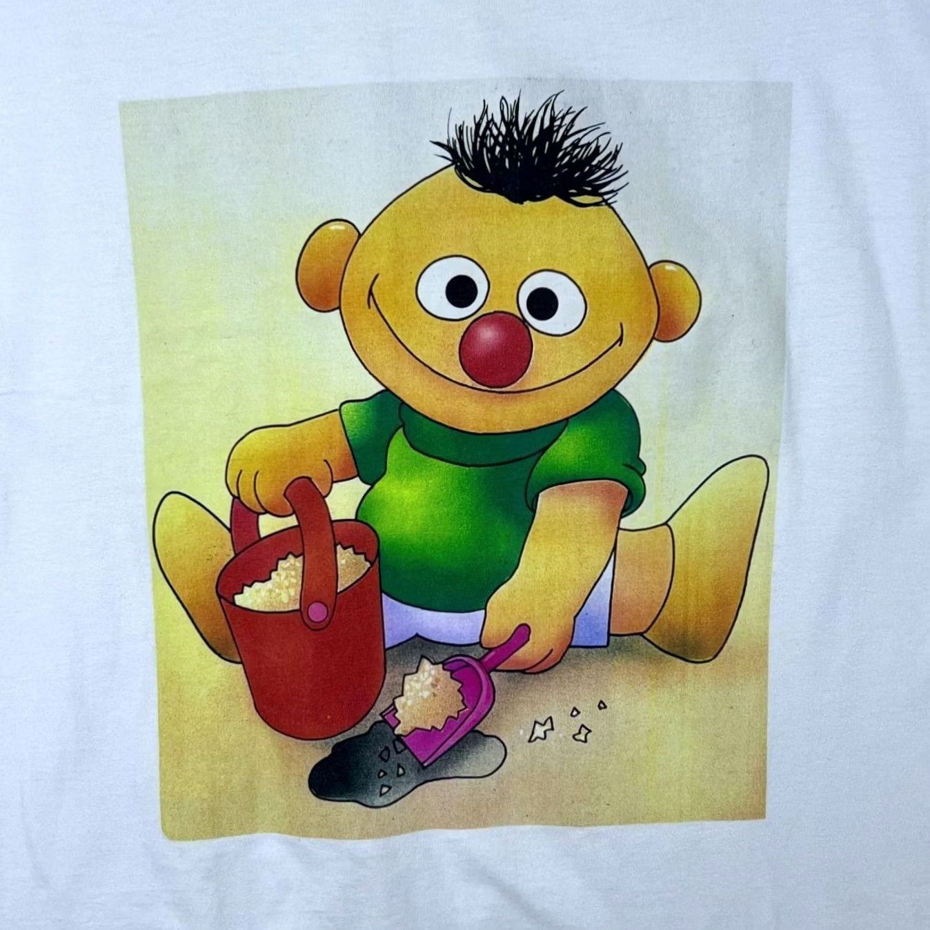 Forever 21 VINTAGE Sesame Street Ernie T-Shirt White XL Mens Graphic 90s TV Show Cartoon White Short Sleeve Adults Mens XL Size US XL / EU 56 / 4 - 3 Thumbnail