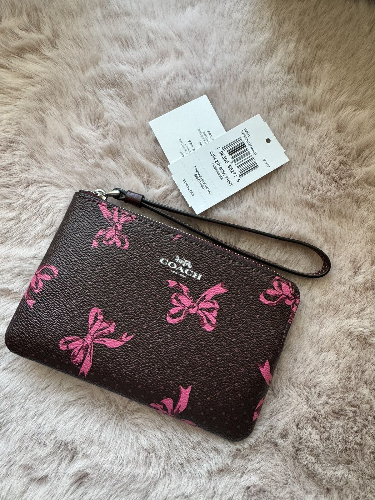 Coach Coach wristlet with pink bow print Size ONE SIZE - 1 Thumbnail
