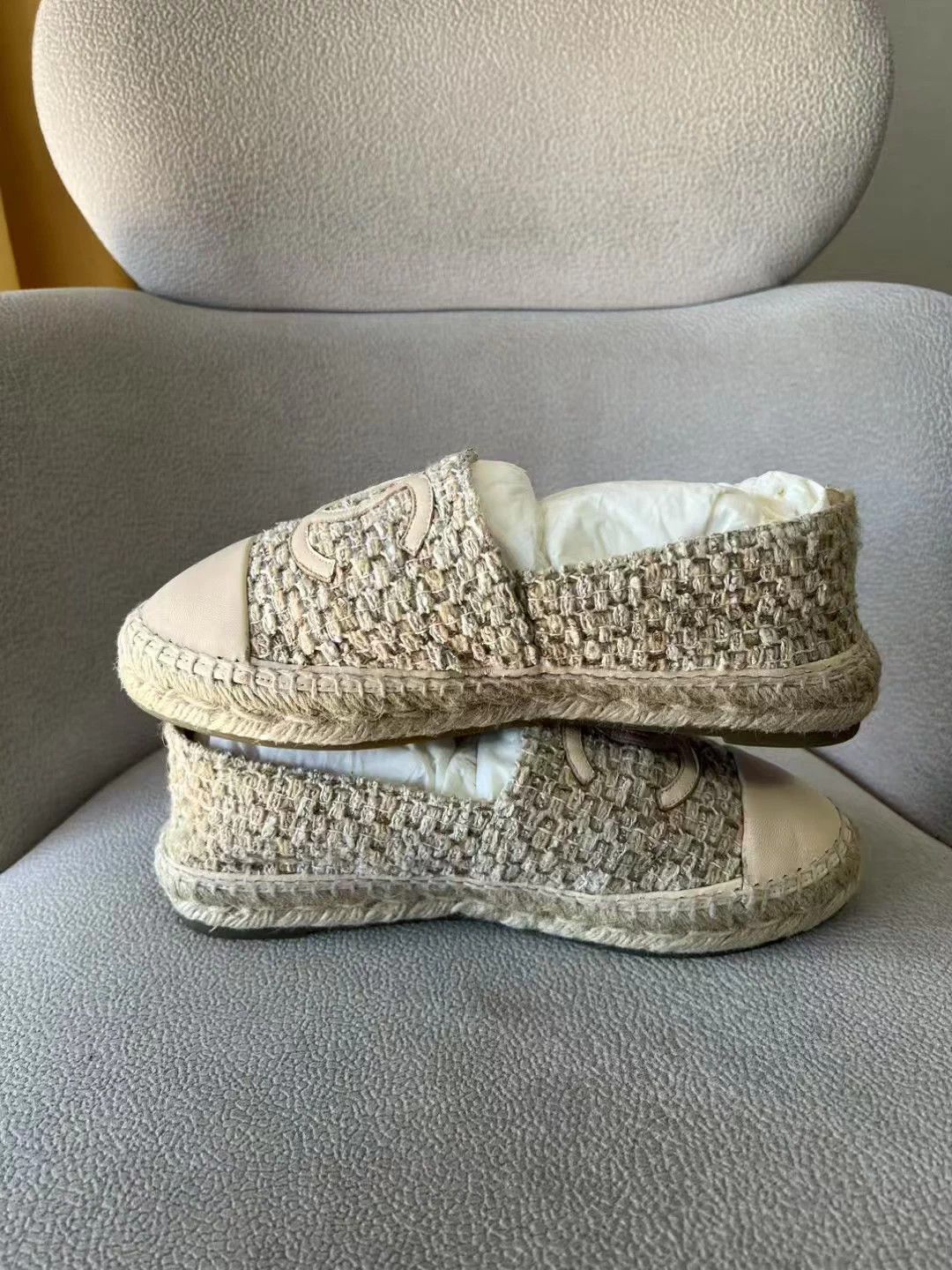 Chanel Chanel 2021ss milk tea boat shoes 38 99new w/ box & accs Size US 7 / IT 37 - 4 Thumbnail