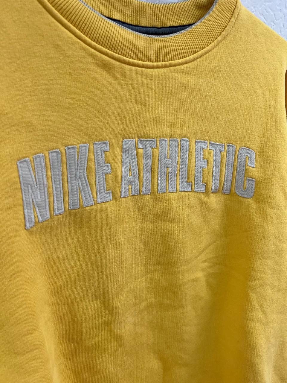 Nike × Vintage Vintage 90s Nike Athletic Crewneck Embroidered Sweatshirt Size US M / EU 48-50 / 2 - 2 Thumbnail