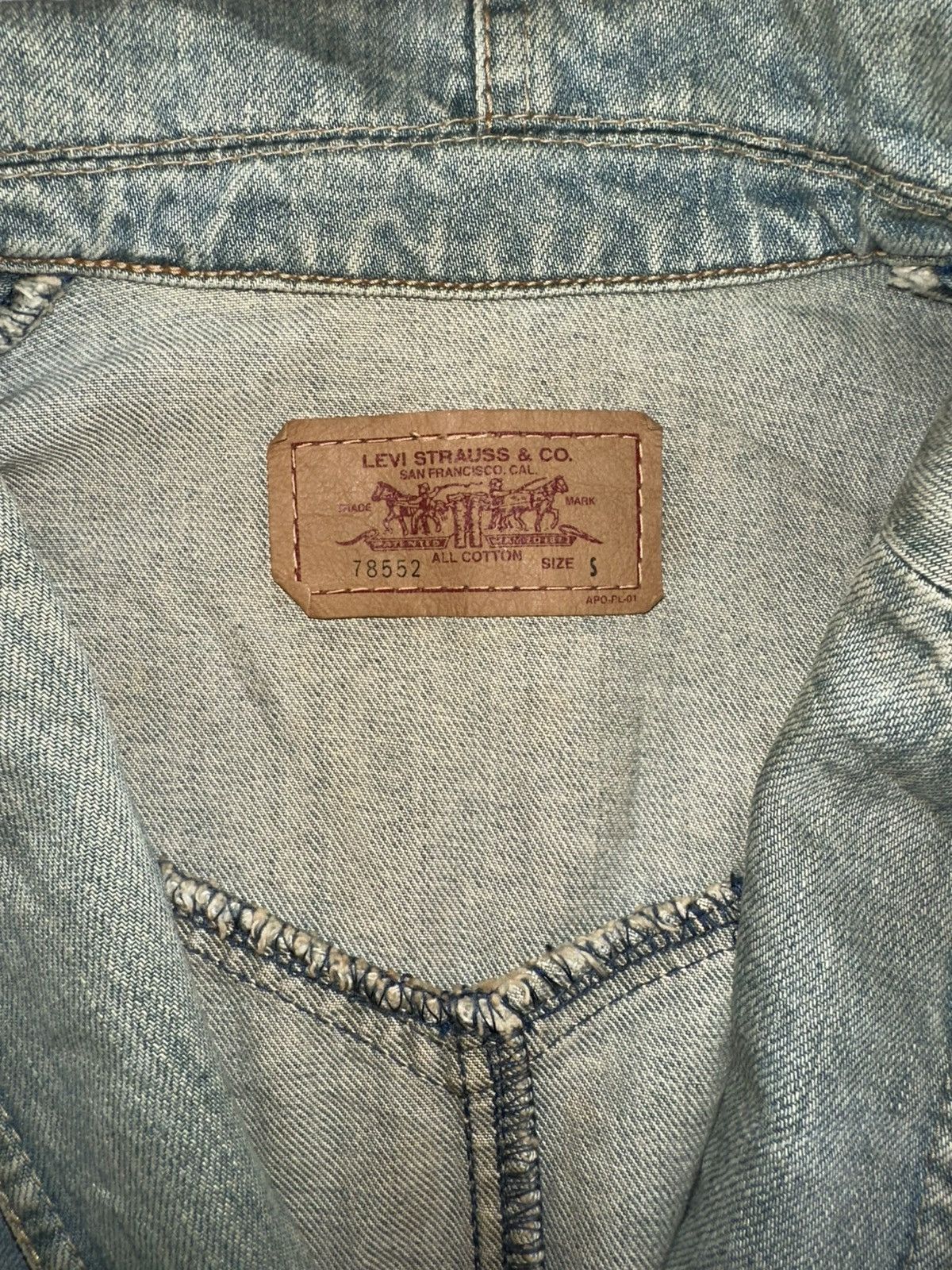 Levis Denim Jacket Vintage 2003's 78552