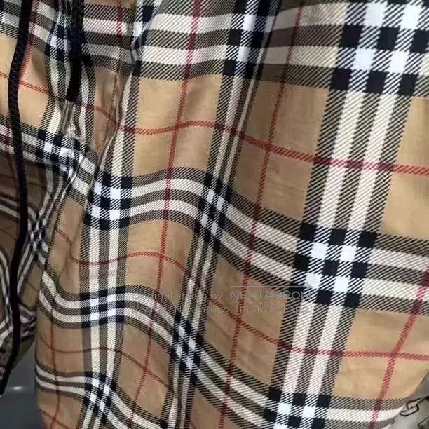 Burberry Multi Plaid Elastic Waist Shorts Size 28. Size US 28 / EU 44 - 2 Thumbnail
