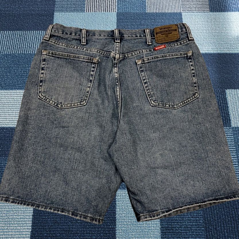 Wrangler VINTAGE Wrangler Jeans Shorts Bermuda 36 Men Blue Denim Distressed 10" Jorts 90s Grunge Hip Hop Workwear Casual Travel Mens Size US 36 / EU 52 - 1 Thumbnail