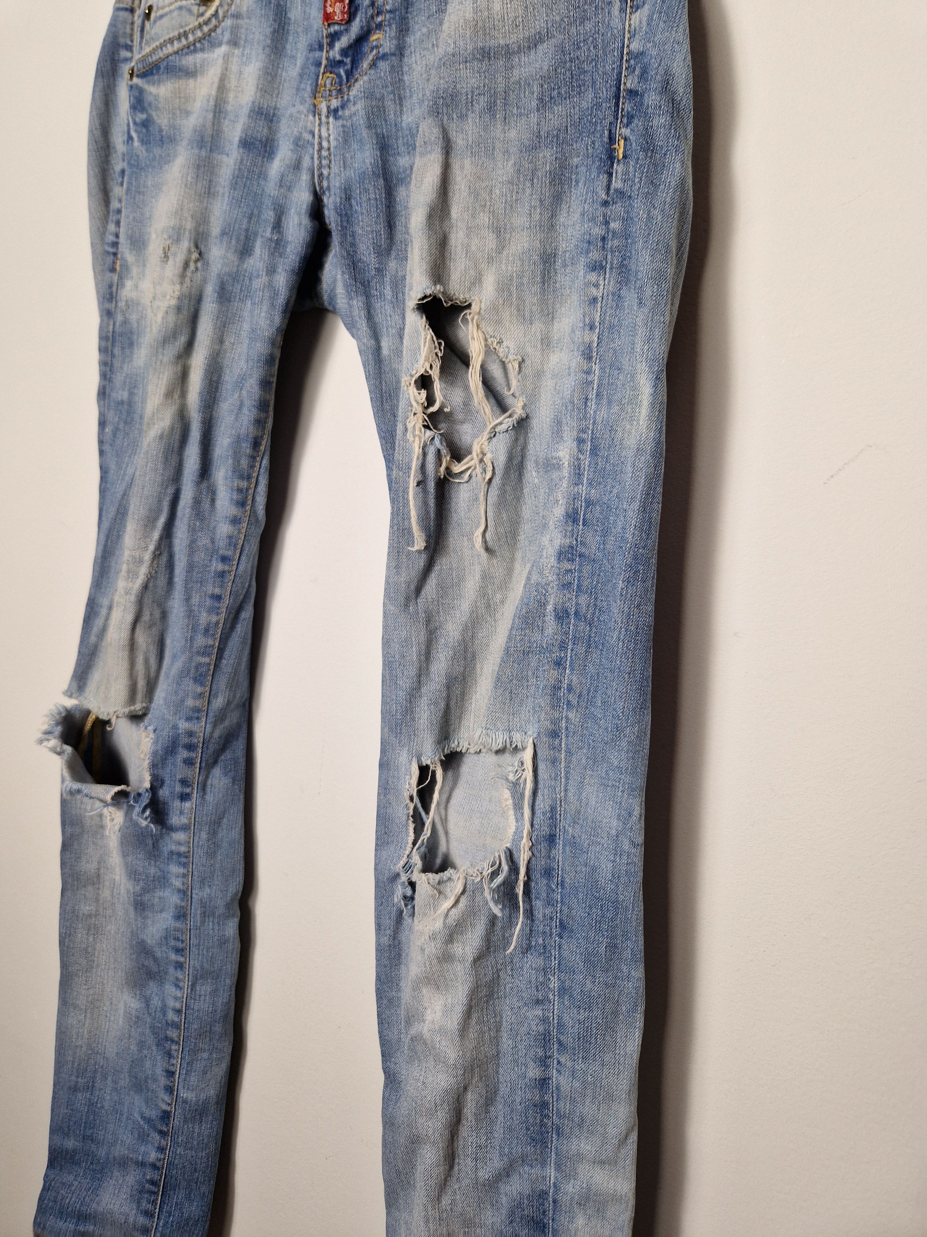 Dolce & Gabbana Dolce & Gabbana vintage denim distressed pants Size 25" / US 0 / IT 36 - 3 Thumbnail