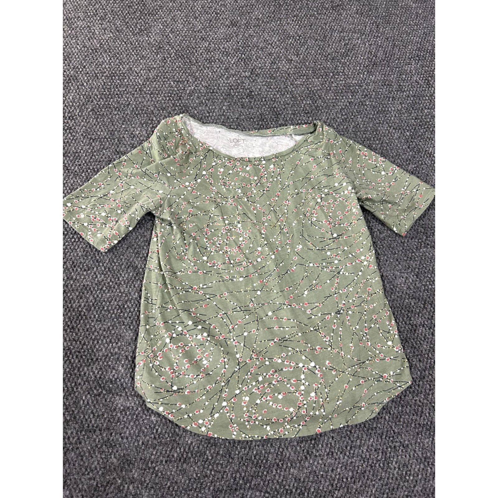 Loft LOFT Short Sleeve Top Womens XS Green Floral Casual Lightweight Blouse 100% Cotton Ruffle Regular Fit Round Neck Size XS / US 0-2 / IT 36-38 - 2 Thumbnail
