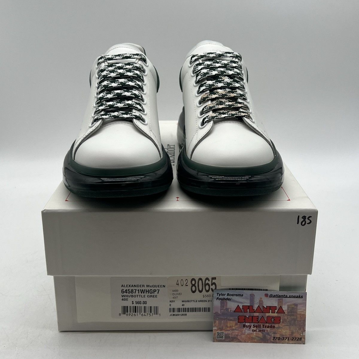 Alexander McQueen Alexander McQueen white bottle green Size US 7 / EU 40 - 2 Thumbnail