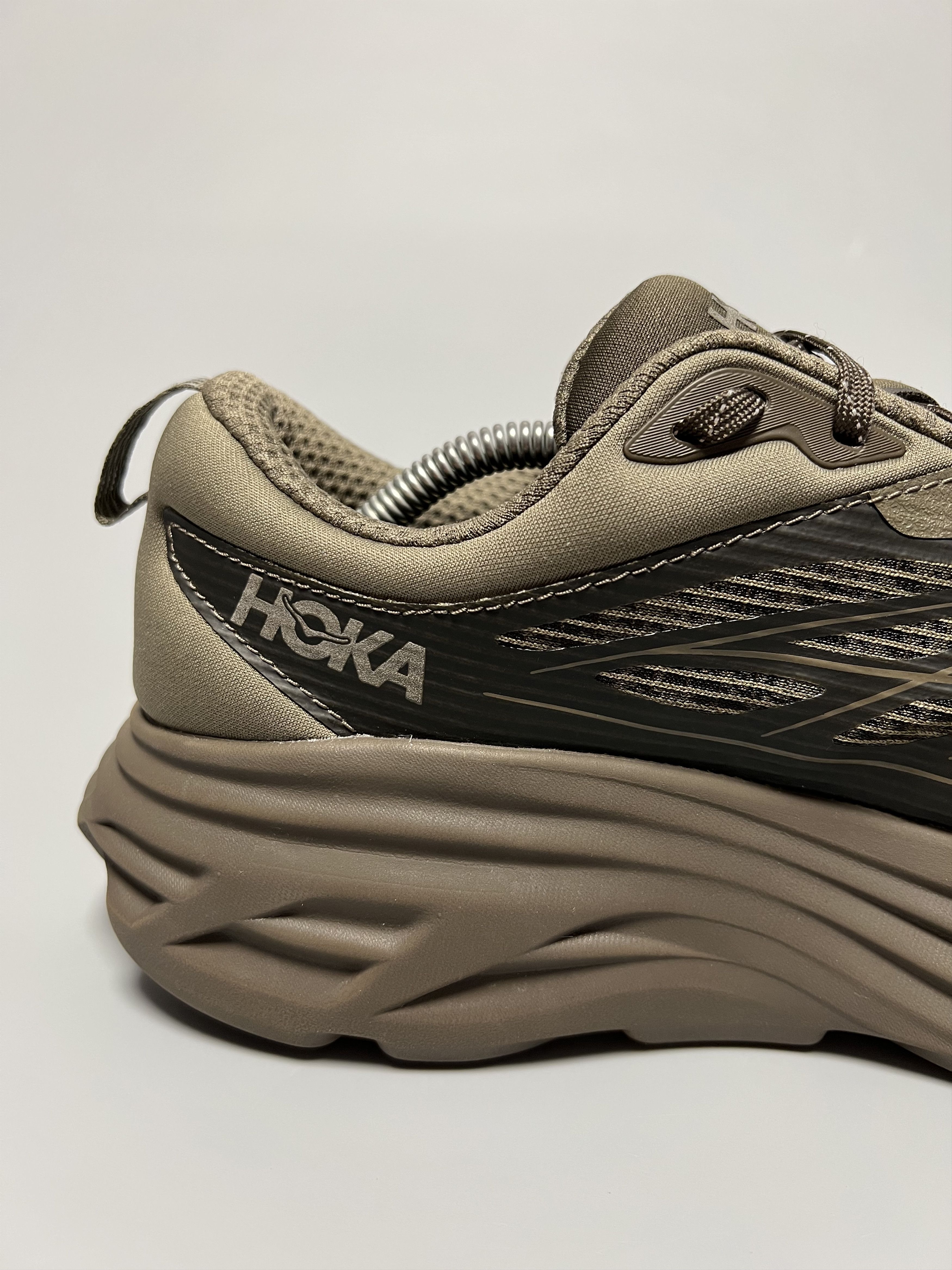 Hoka Hoka Bondi 8 TS Caged ‘Stealth Tech Pack’ Running Shoes Size US 9.5 / EU 42-43 - 7 Thumbnail