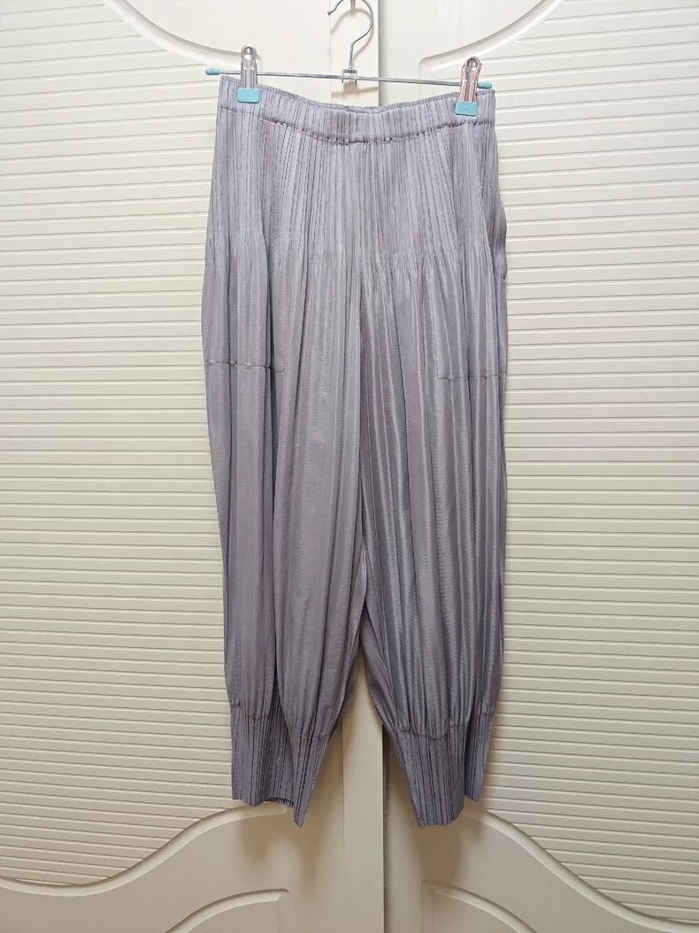 Issey Miyake Issey Miyake size:1 Grey pleated pants Size 42" / US 20 - 1 Thumbnail