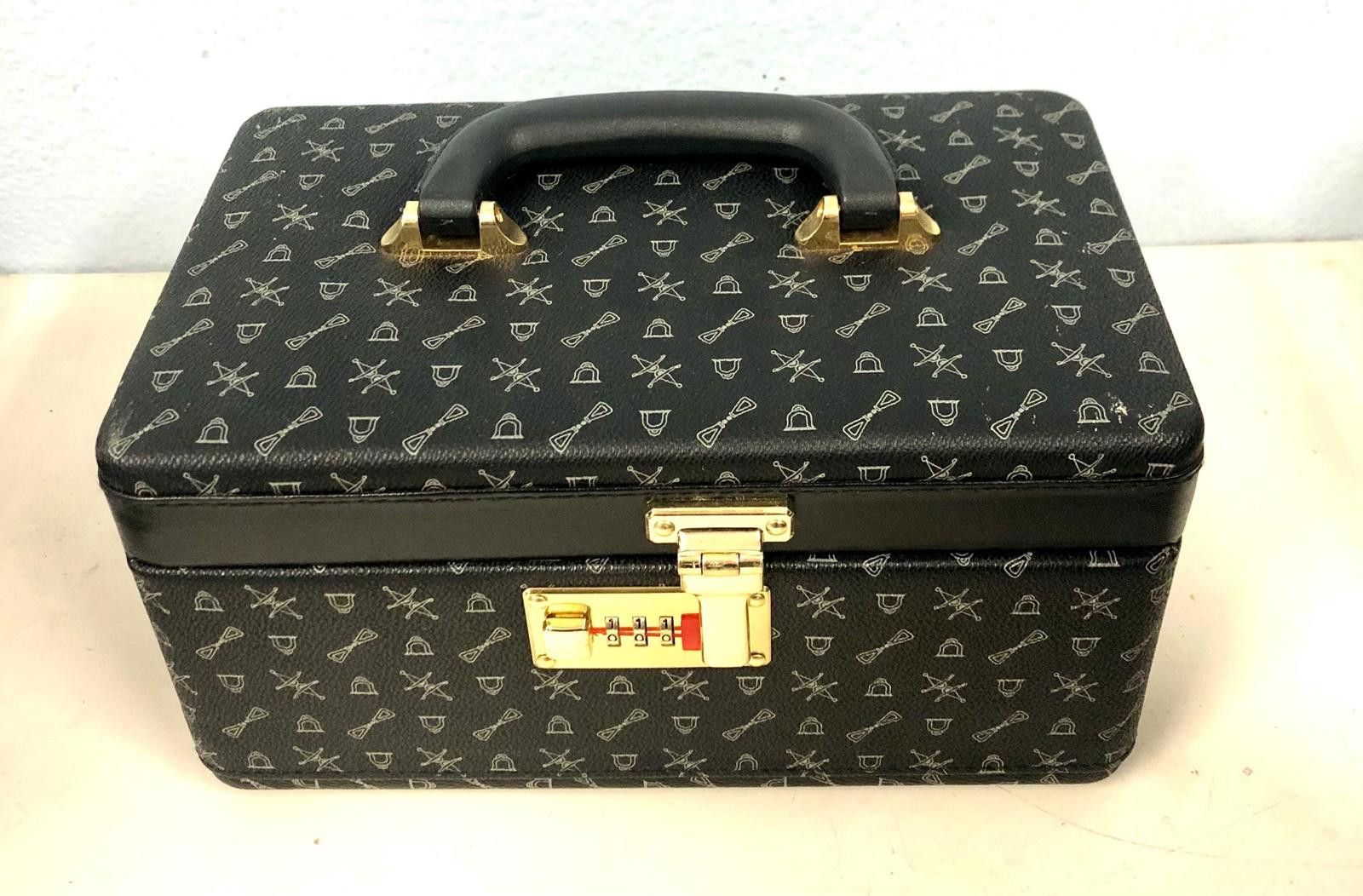 Designer Jewelry Toiletry Makeup Briefcase Carrying Bag Black/Gray Size ONE SIZE - 2 Thumbnail