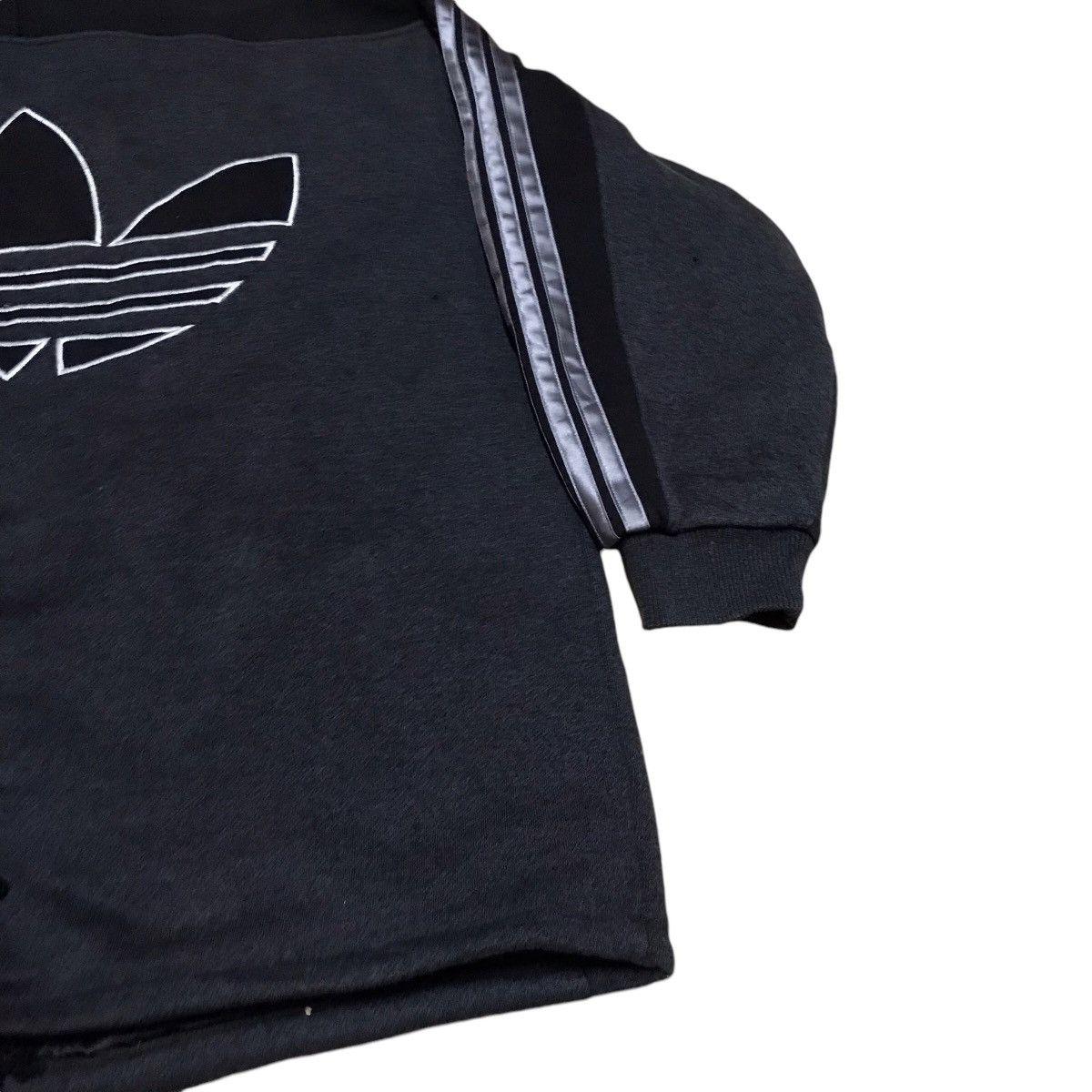Adidas × Vintage VINTAGE 90s ADIDAS BIG LOGO THREE STRIPED HOODIE Size US L / EU 52-54 / 3 - 8 Thumbnail