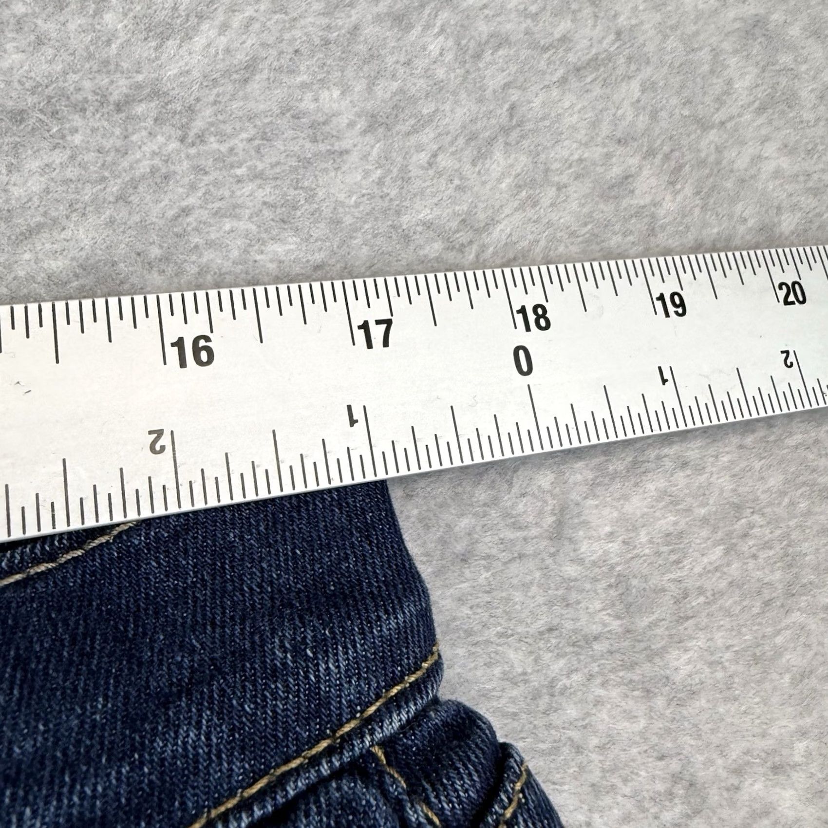 Levi's Levi's Jeans 559 Relaxed Straight Blue Denim 34x32 Men’s 5-Pocket Cotton Blend Belt Loops Regular Inseam 32"} Size US 34 / EU 50 - 2 Thumbnail