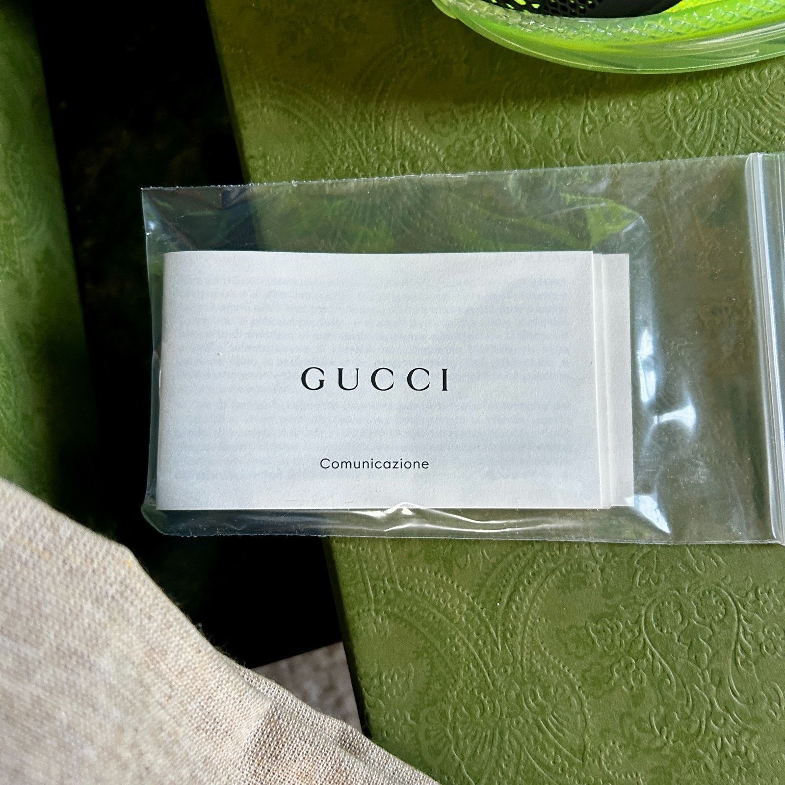 Gucci Auth GUCCI Ultrapace R Mid-Top Neon Reflective Sock Sneakers Size US 7 / EU 40 - 11 Thumbnail