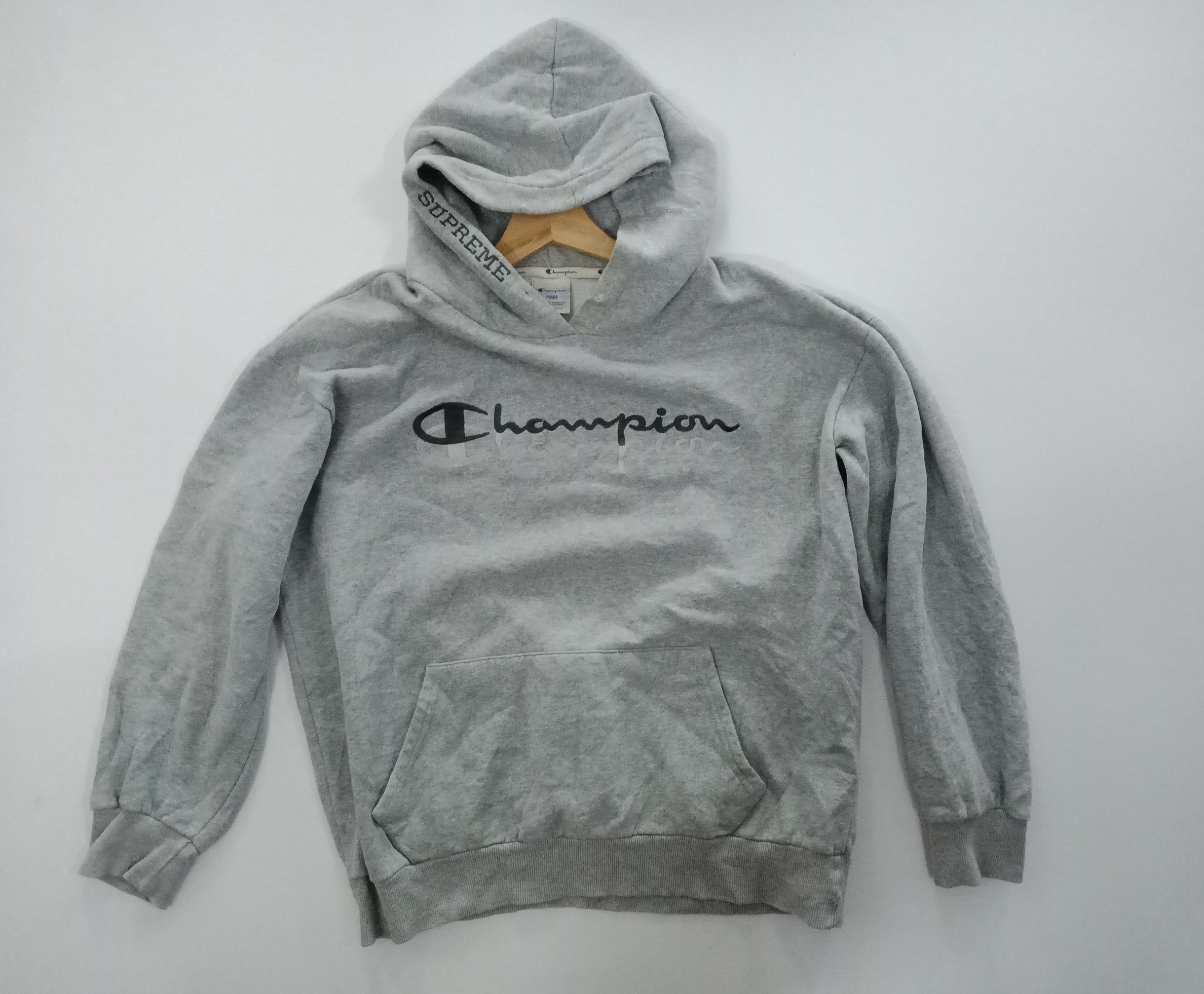 Champion × Supreme OG Supreme X Champion Embroided #B Size US L / EU 52-54 / 3 - 1 Thumbnail