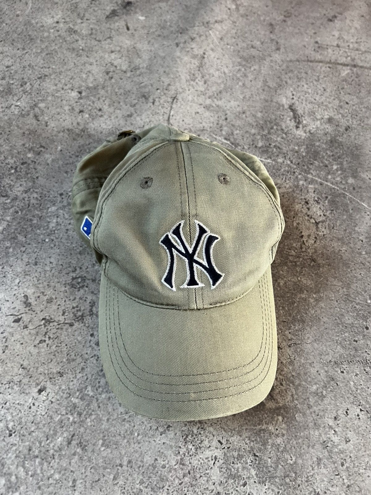 New York Yankees Adidas Vintage Hat New York Yankees NY Beige Rare Baseball Size ONE SIZE - 2 Thumbnail