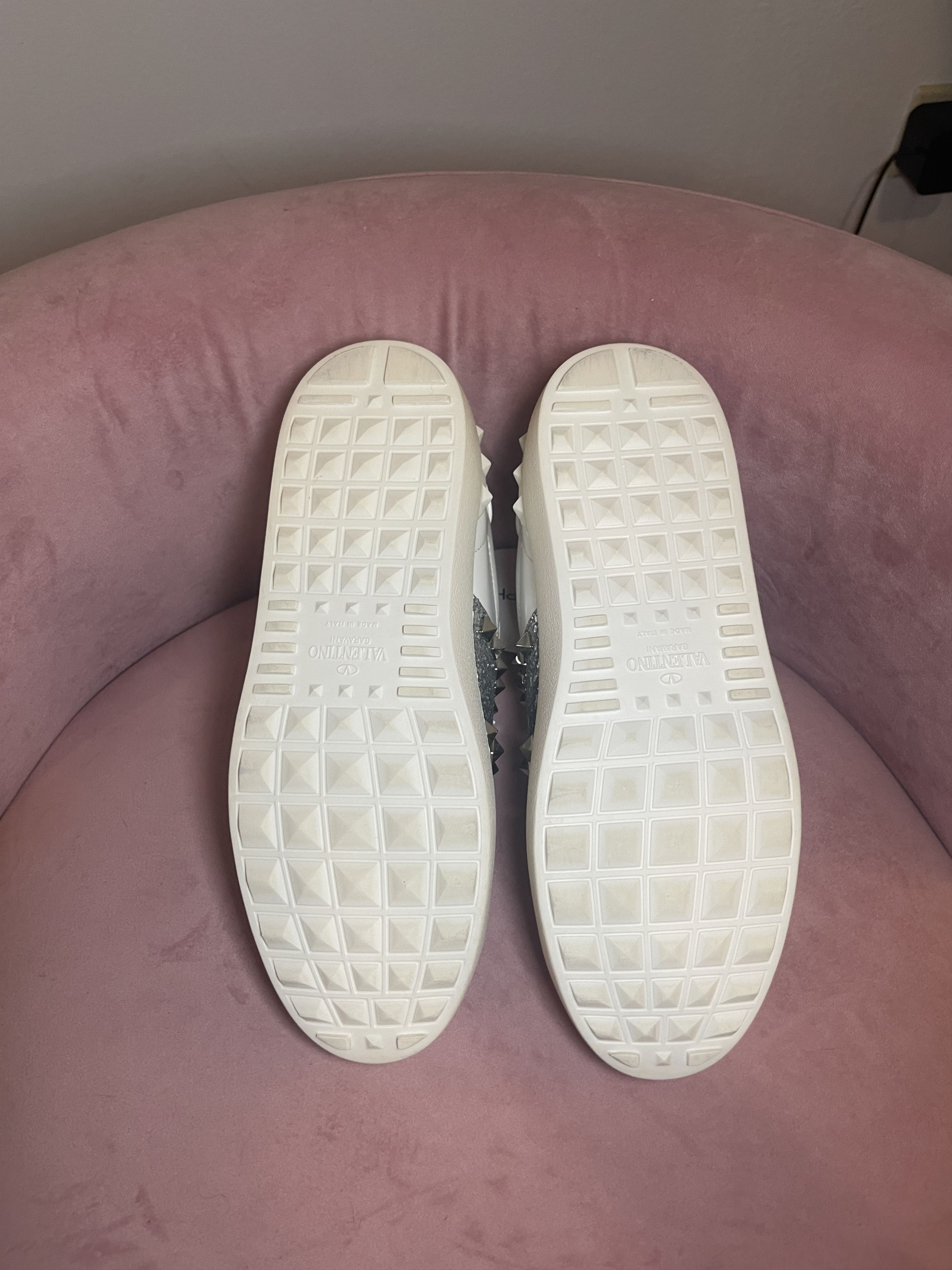 Valentino Valentino White Silver Valentino Rockstud Untitled Sneaker Size US 7 / IT 37 - 5 Thumbnail