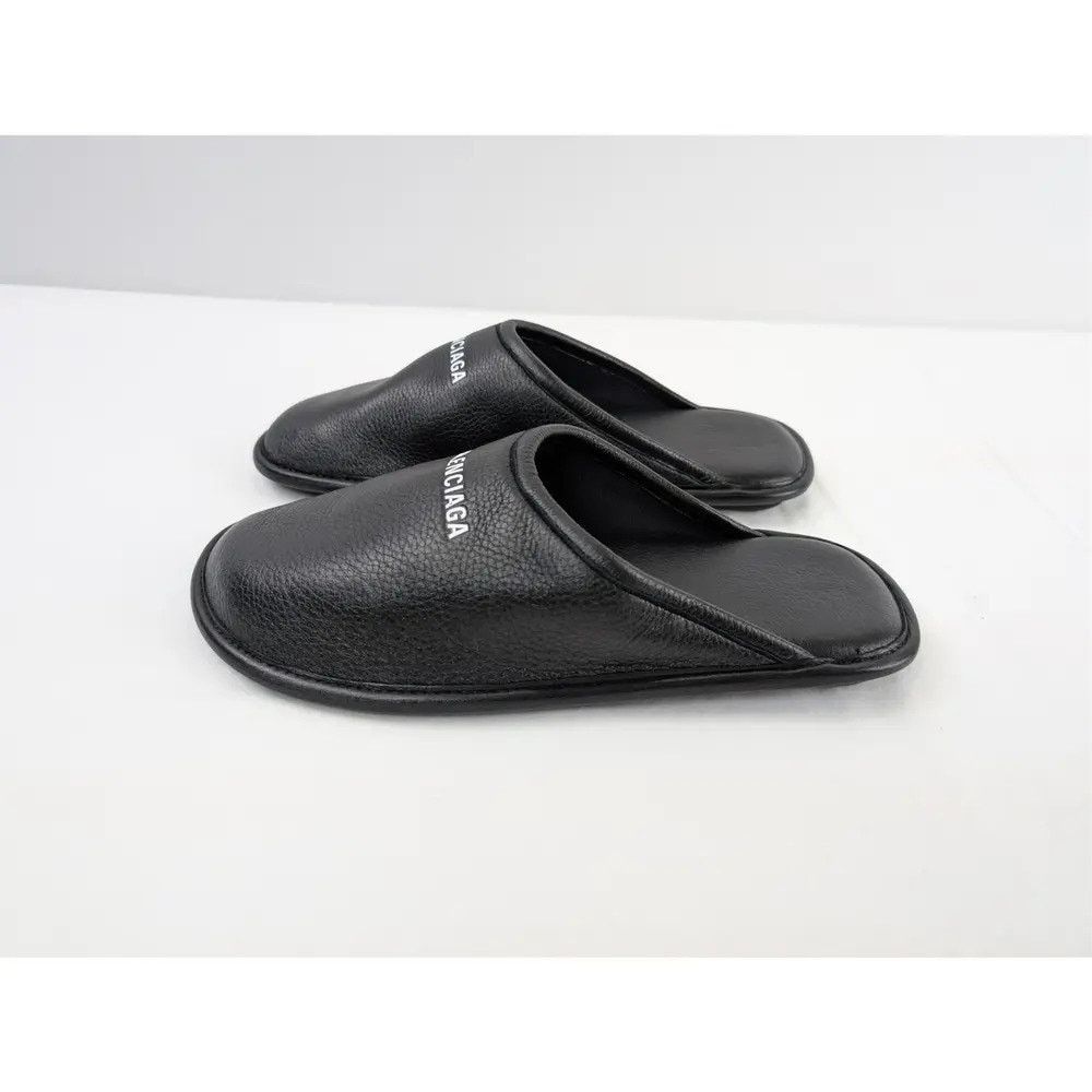 Balenciaga o1rshd1 Logo Grained Leather / Control Home Mule Flat Black Size US 13 / EU 46 - 9 Thumbnail