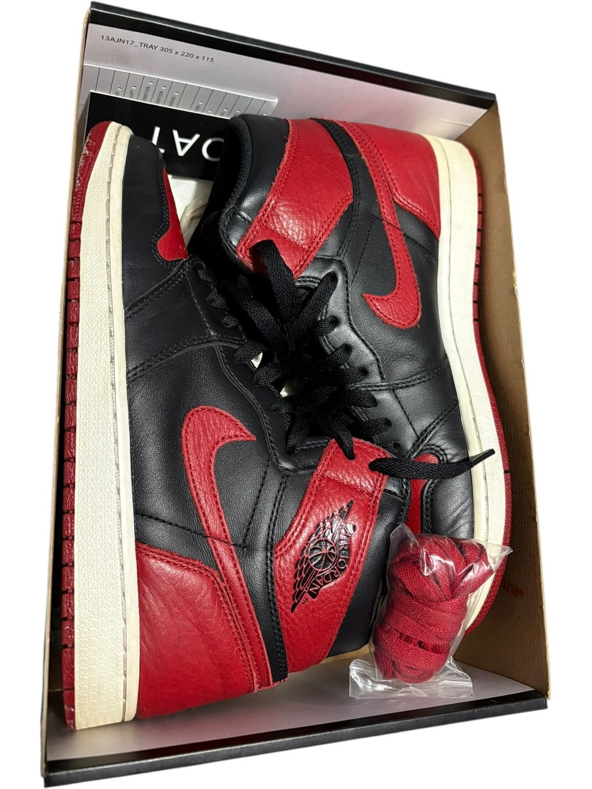 Jordan Brand 9 Air Jordan 1 Retro High OG Banned 2016 Nike Black red y2k Size US 9 / EU 42 - 9 Thumbnail