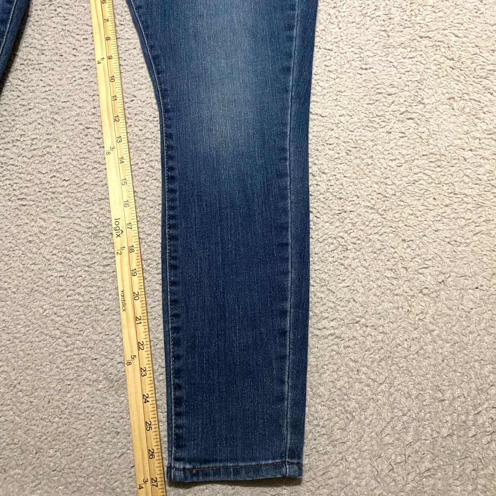 Levi's Levi's Jeans Signature Womens Jeans 16 Blue Denim Medium Wash High Rise Skinny Leg Stretch 5-Pocket Womens Size 38" / US 16 / IT 52 - 6 Thumbnail