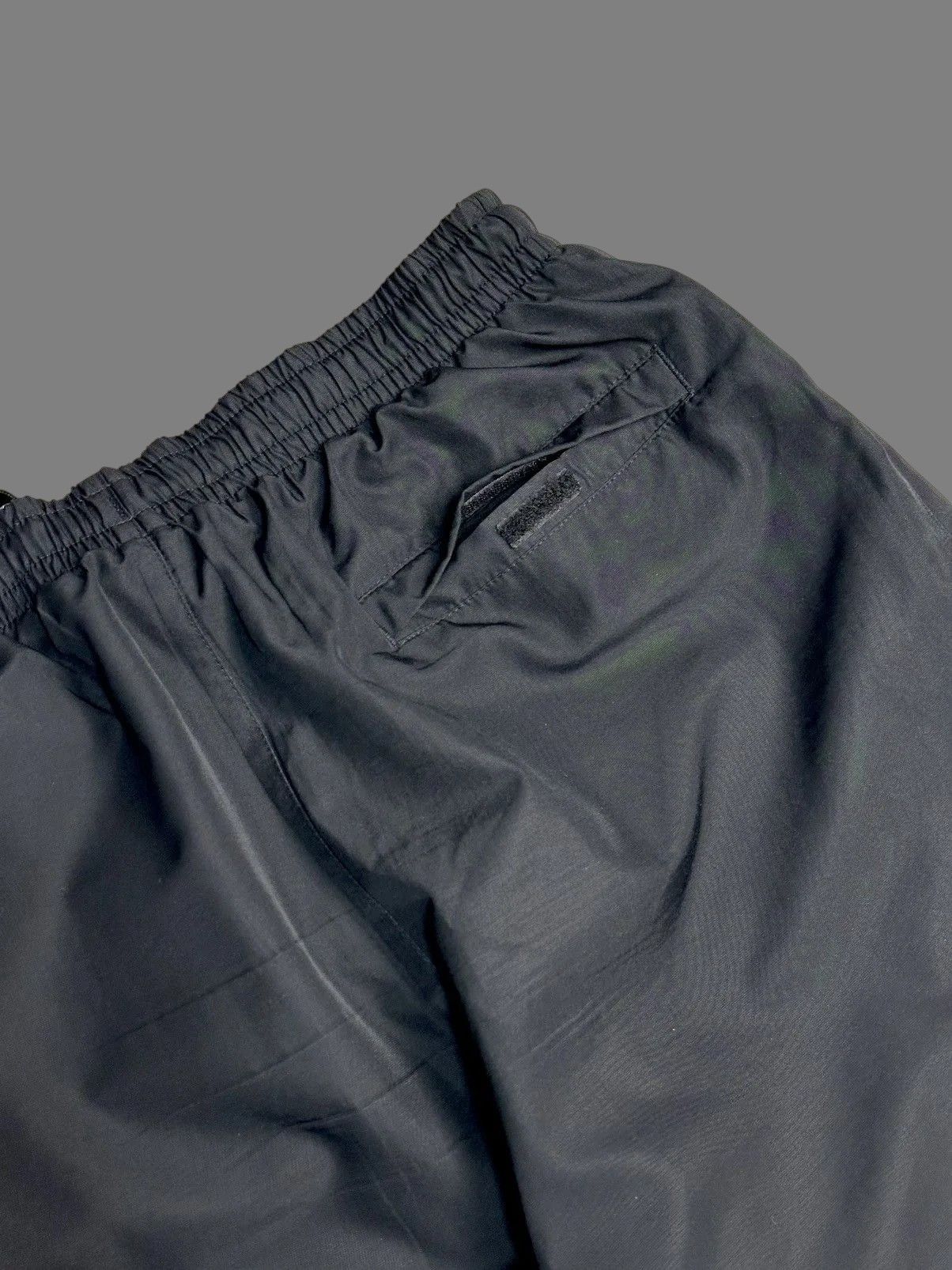 Nike Nike Black Swoosh Joggers Y2K Track Pants Minimal Size US 32 / EU 48 - 13 Thumbnail