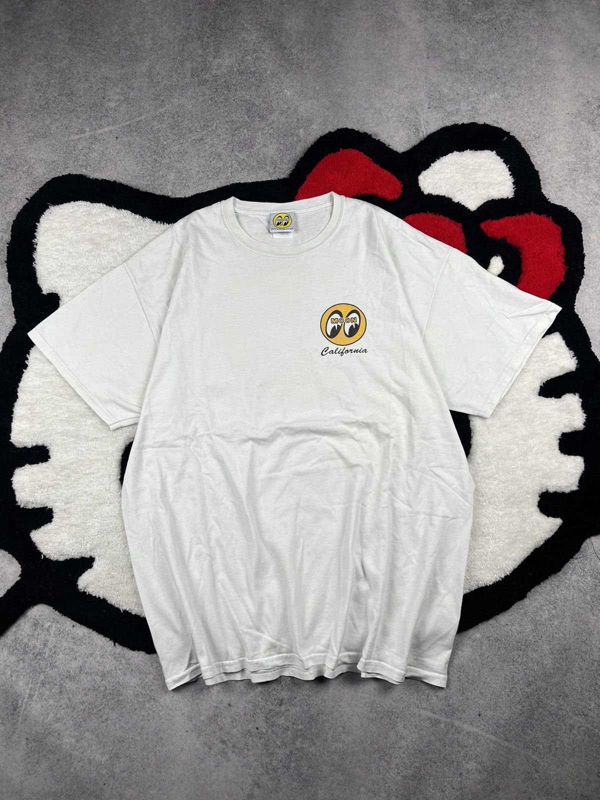 Vintage Vintage 2000’s Mooneyes USA California Big Logo Y2K Tee Size US XL / EU 56 / 4 - 5 Thumbnail