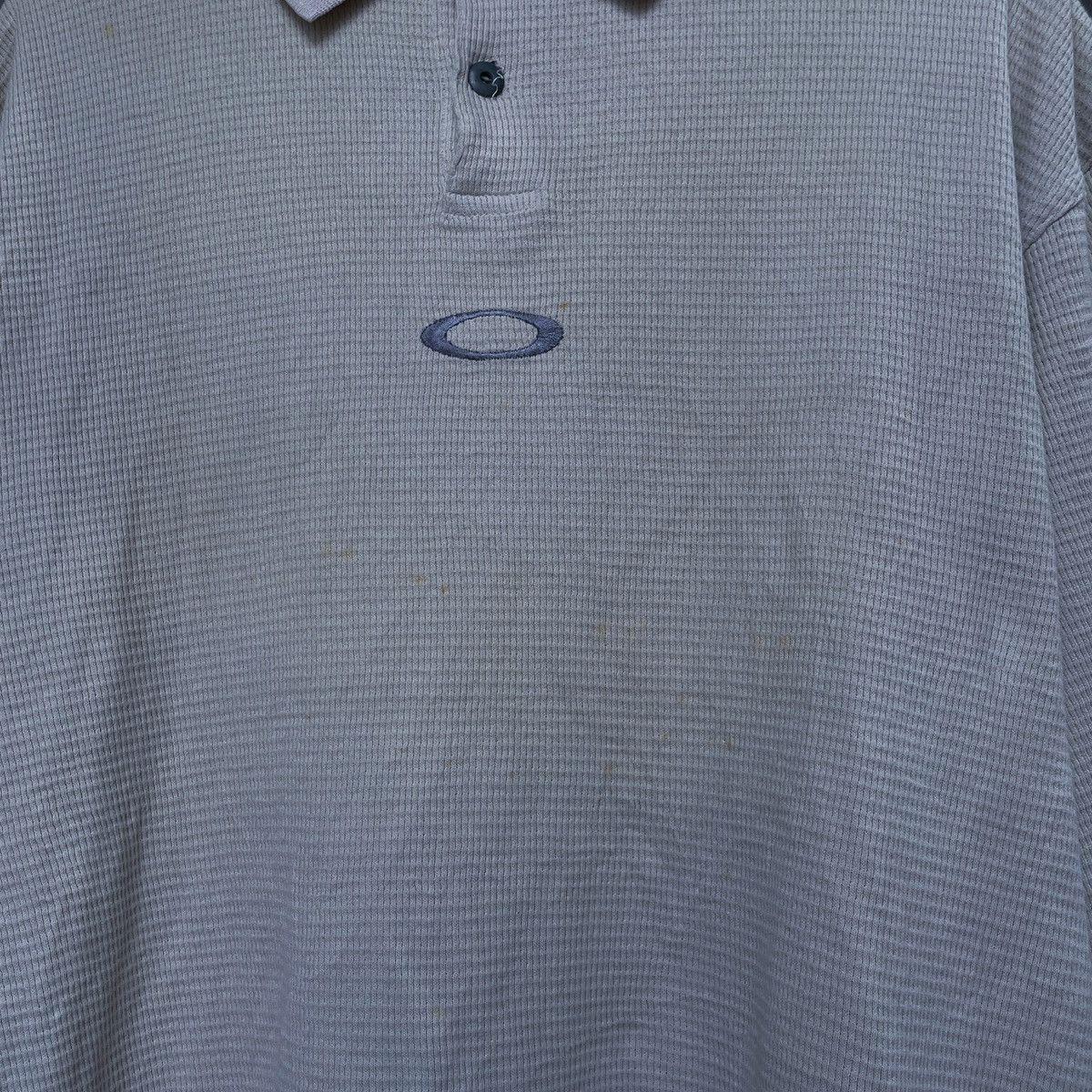 Oakley Vintage 90's Oakley Waffle Center Logo Polo Shirt Size US L / EU 52-54 / 3 - 2 Thumbnail