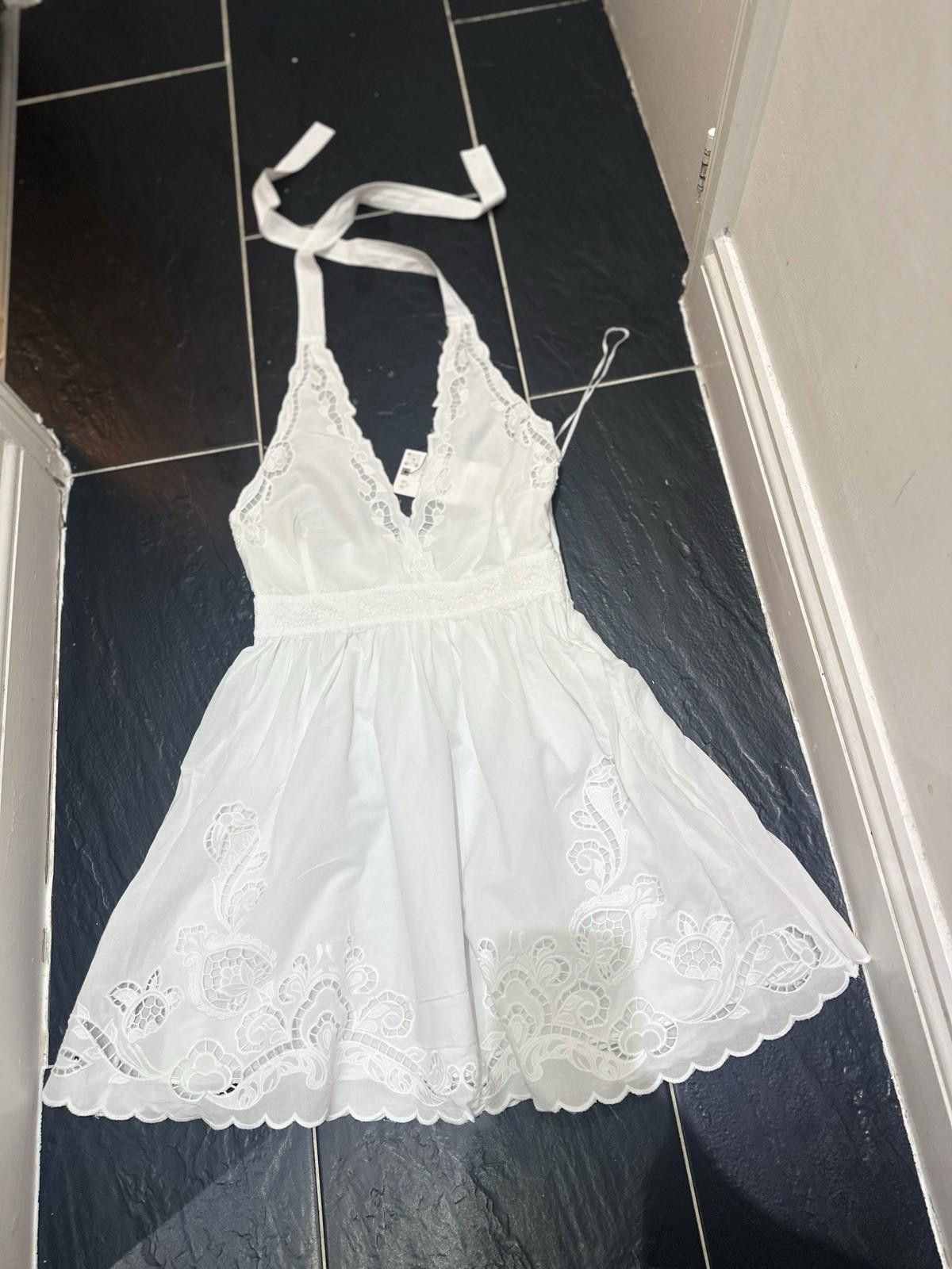 Zara Zara Cotton Short Embroided Dress Size S / US 4 / IT 40 - 1 Thumbnail