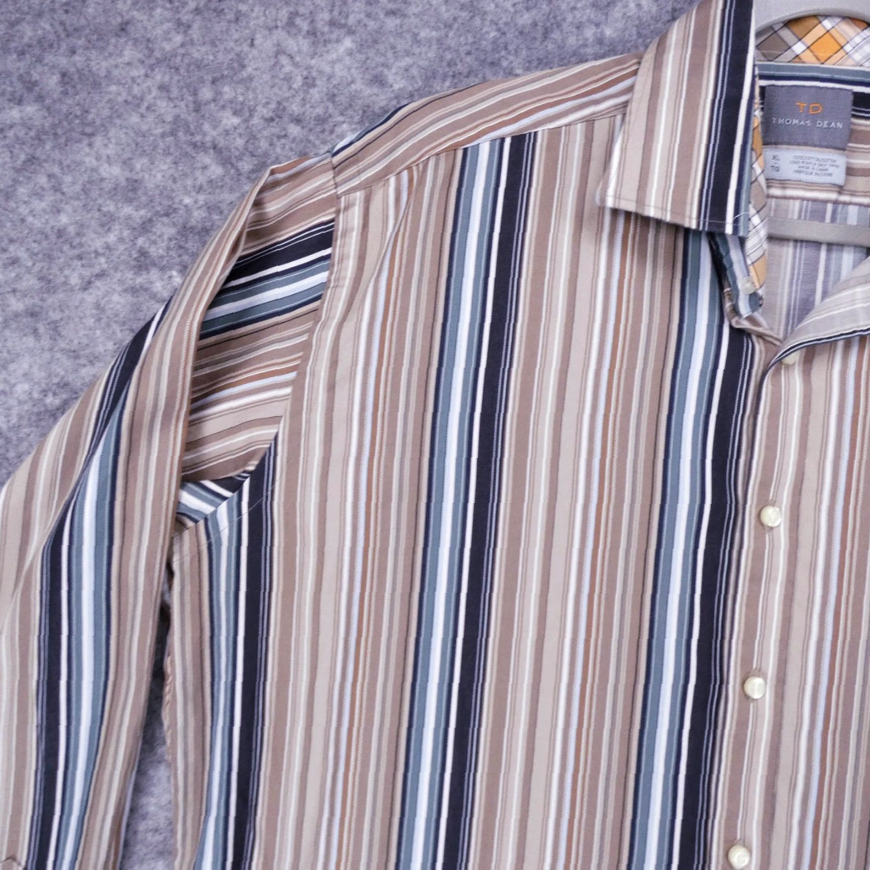 Vintage Thomas Dean Shirt Mens Extra Large Button Up Long Sleeve Beige Blue Striped Size US XL / EU 56 / 4 - 3 Thumbnail