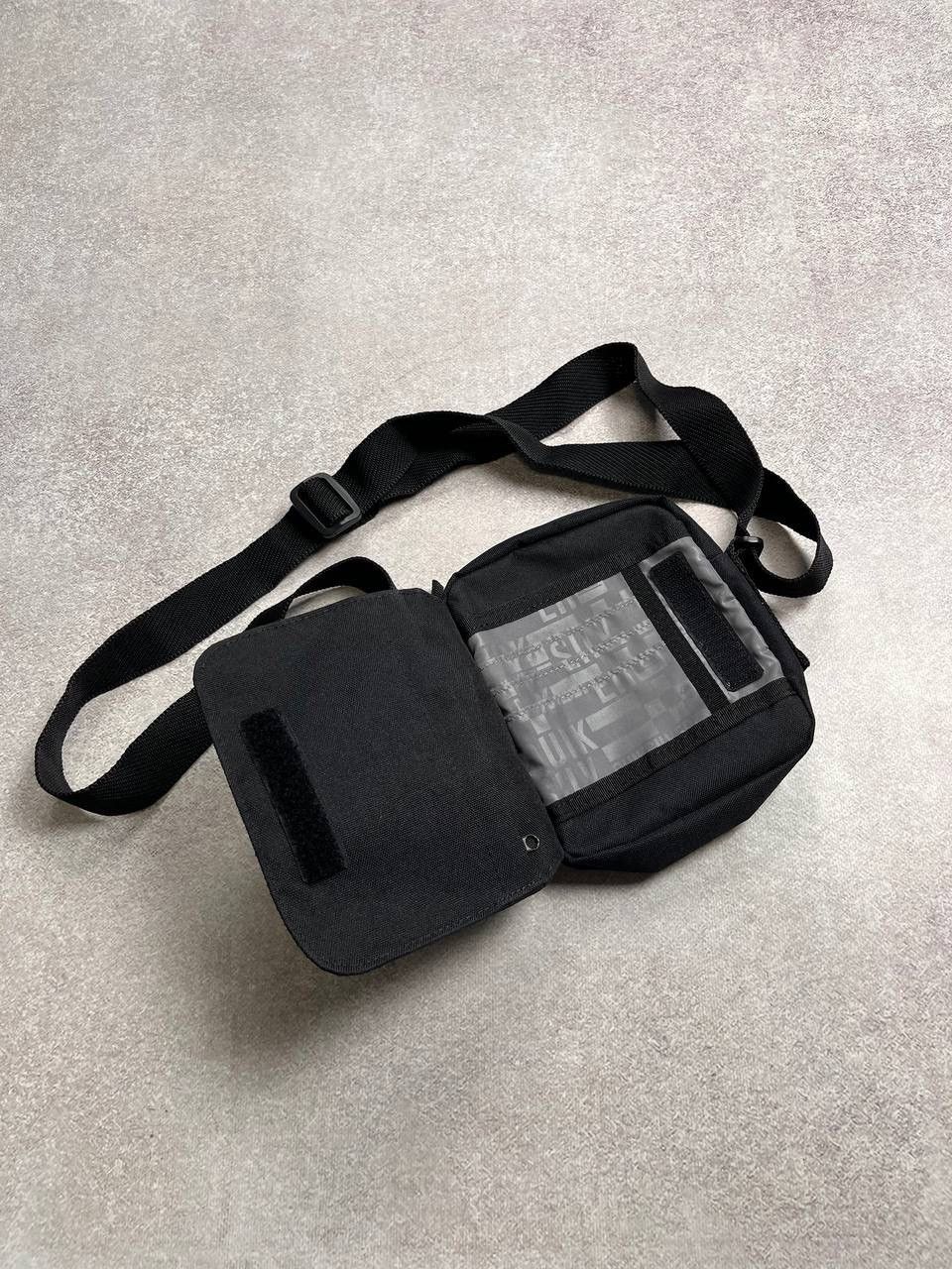 Quiksilver VINTAGE QUICKSILVER CROSS BODY NYLON BAG RARE Size ONE SIZE - 7 Thumbnail