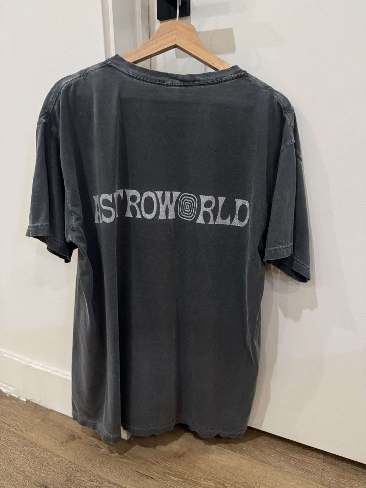 Travis Scott RARE Travis Scott Official 2018 Lollapalooza Merch Size US L / EU 52-54 / 3 - 2 Thumbnail
