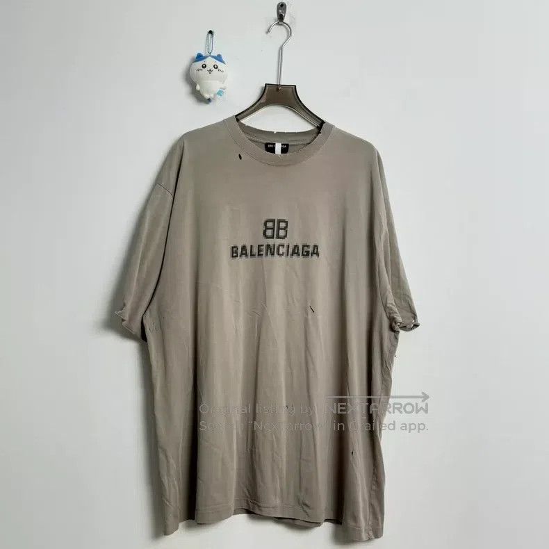 Balenciaga Balenciaga Mosaic Destroyed Letter Logo T-Shirt XXL Size US XXL / EU 58 / 5 - 1 Thumbnail