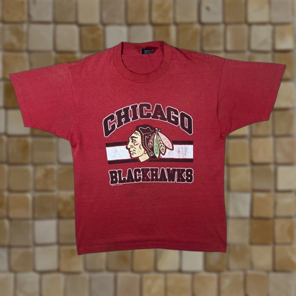 Vintage VINTAGE Screen Stars NHL Chicago Blackhawks Ice Hockey T-Shirt L Mens Red 90s Graphic Print Short Sleeve Round Neck Size US L / EU 52-54 / 3 - 1 Thumbnail