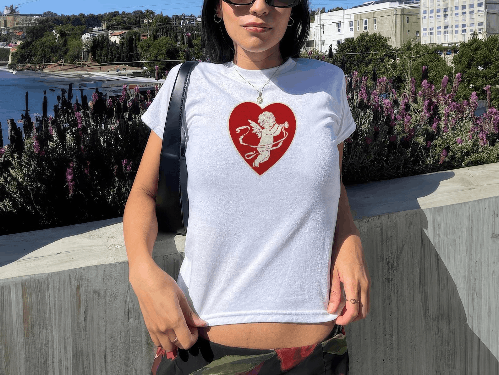 Other Cupid in Red Heart Women’s Baby Tee Size L / US 10 / IT 46 - 1 Thumbnail