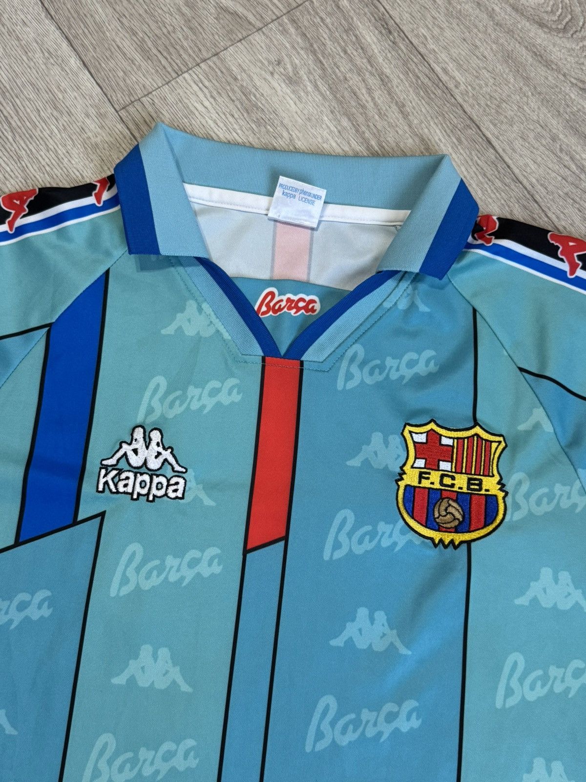 Kappa 🔷Retro Kappa Barcelona 1996/97 Ronaldo #9 Soccer jersey🔷 Size US M / EU 48-50 / 2 - 4 Thumbnail