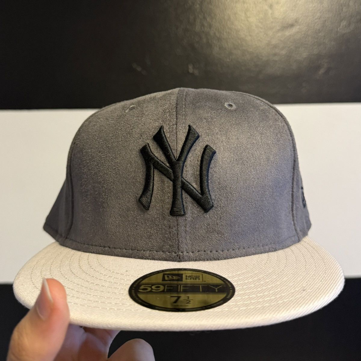 Lids Chase B x Lids Signed Fitted 7 1/2 Size ONE SIZE - 2 Thumbnail