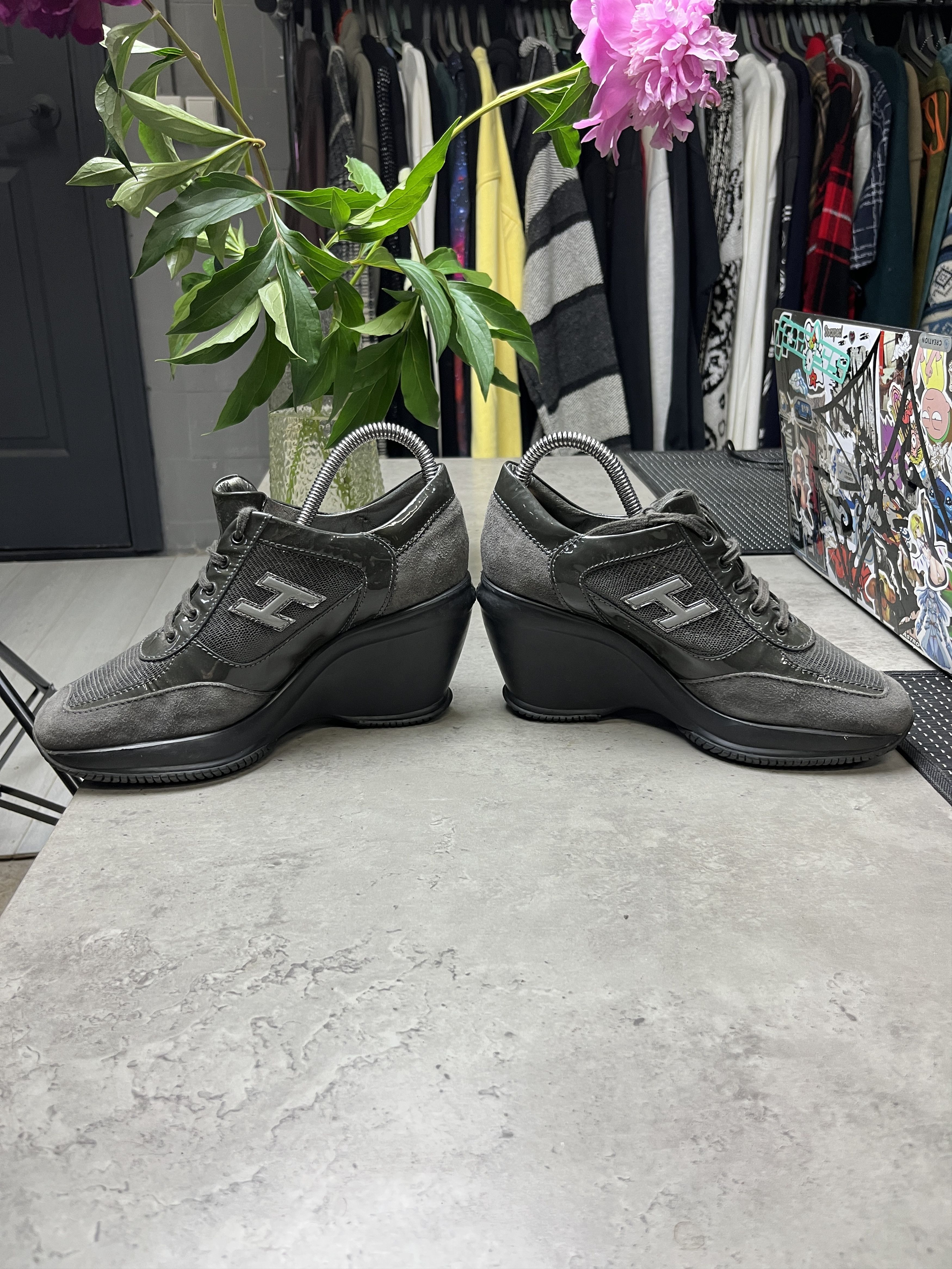 Hogan 2000s HOGAN PATENT LEATHER SUEDE WEDGE SNEAKERS - 5126 Size US 7 / IT 37 - 3 Thumbnail