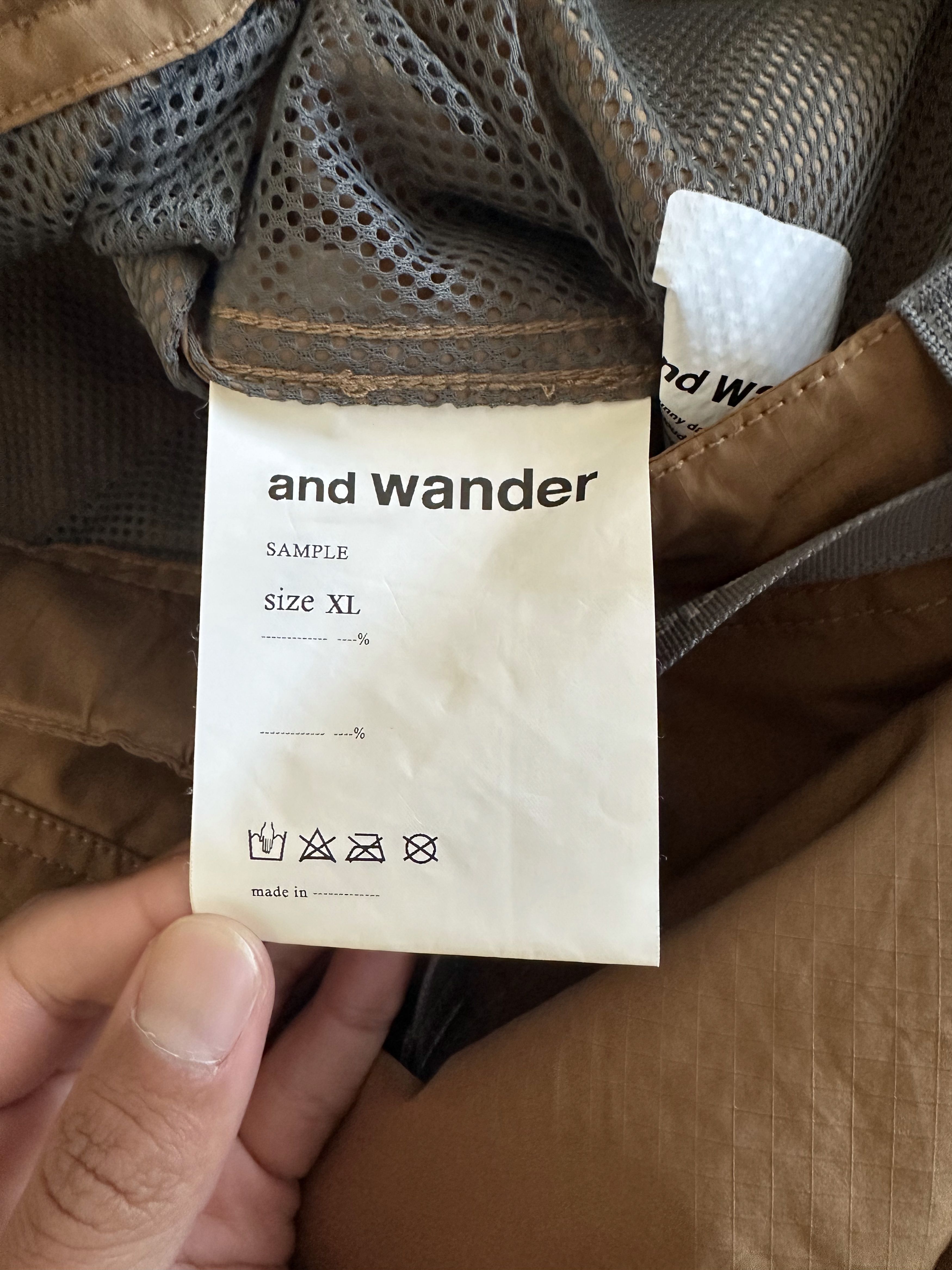 And Wander Oversized Cargo Shorts (tagged XL) Size US 34 / EU 50 - 8 Thumbnail