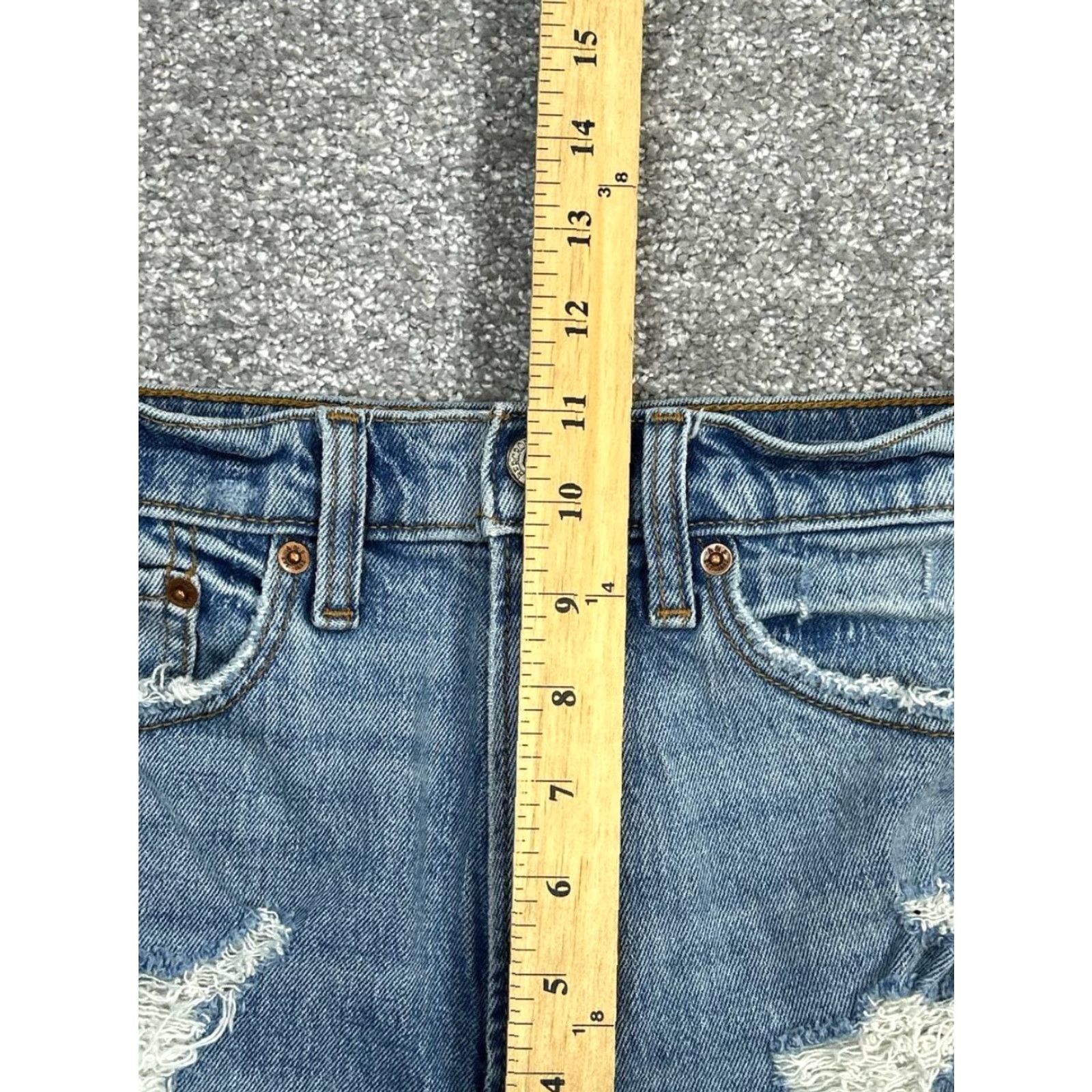 Abercrombie & Fitch Abercrombie & Fitch Shorts Womens 25 High Rise Mom Light Wash Denim Distressed Blue 90s Classic Denim Shorts Womens Size 25 Size 42" / US 20 - 4 Thumbnail