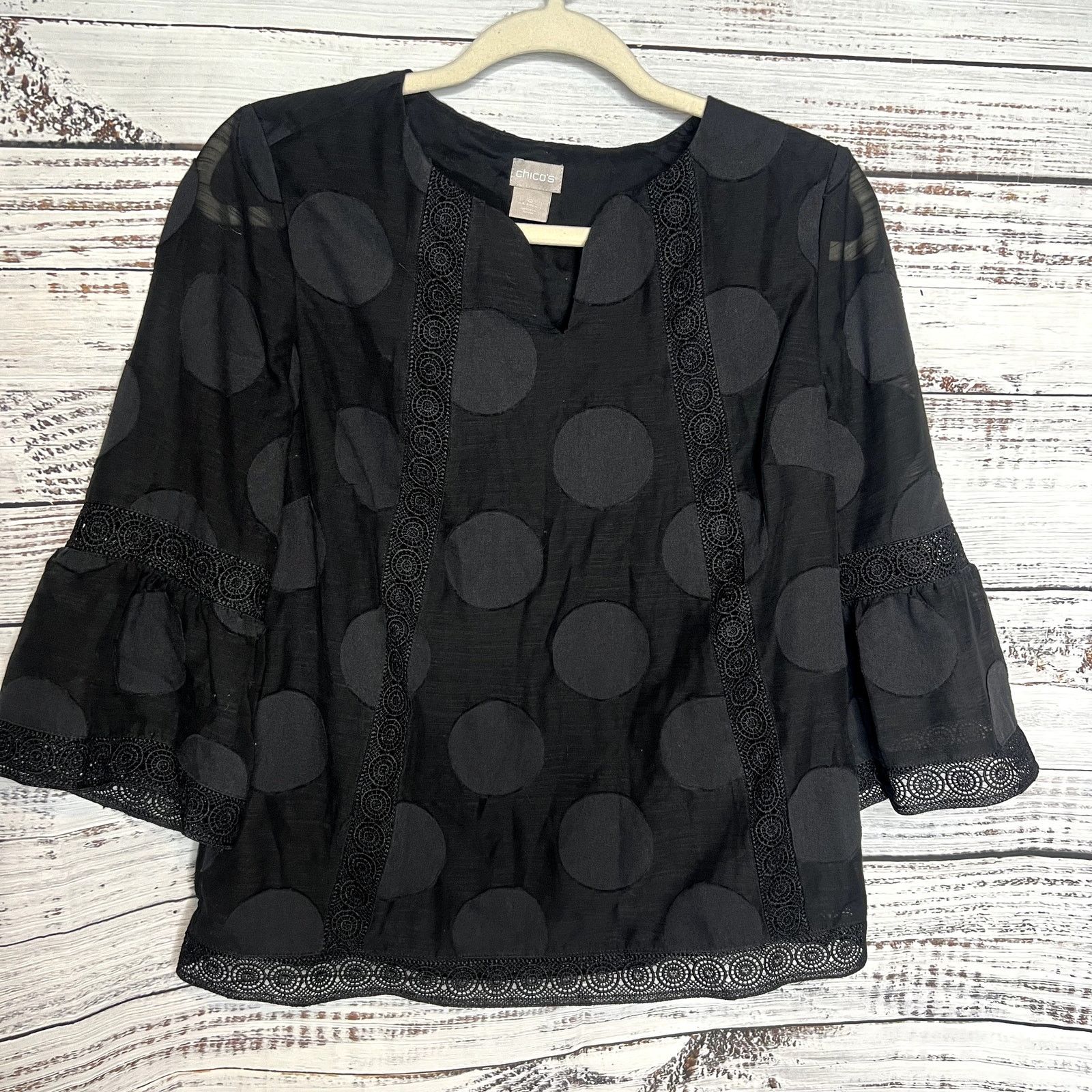 Chicos Chico's Belle Sleeve Tunic Blouse Black Polka Dots Lace Sm Size S / US 4 / IT 40 - 1 Thumbnail
