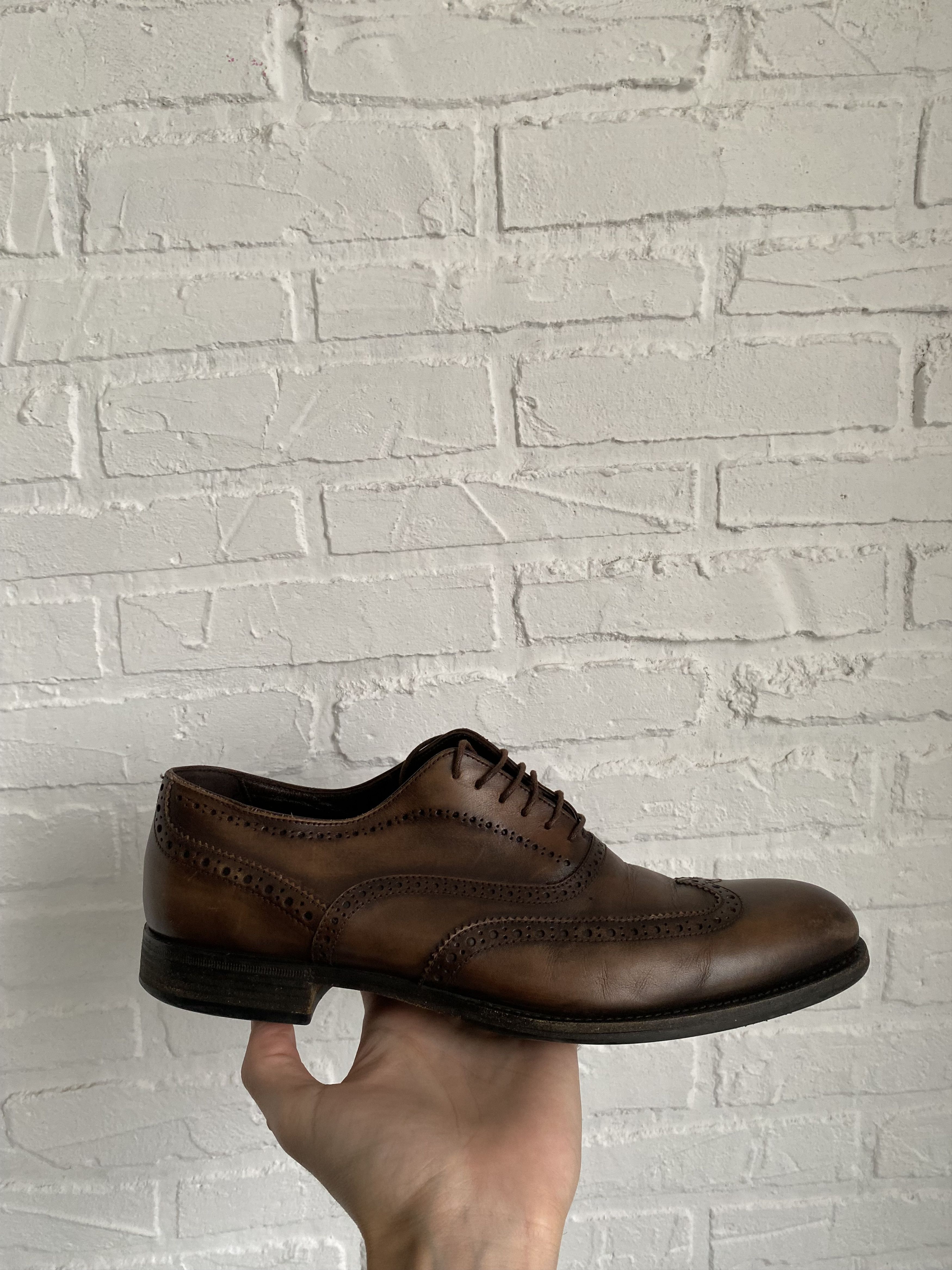 Ermenegildo Zegna Ermenegildo Zegna Brogue Leather Lace Up shoes Size US 8.5 / EU 41-42 - 1 Thumbnail
