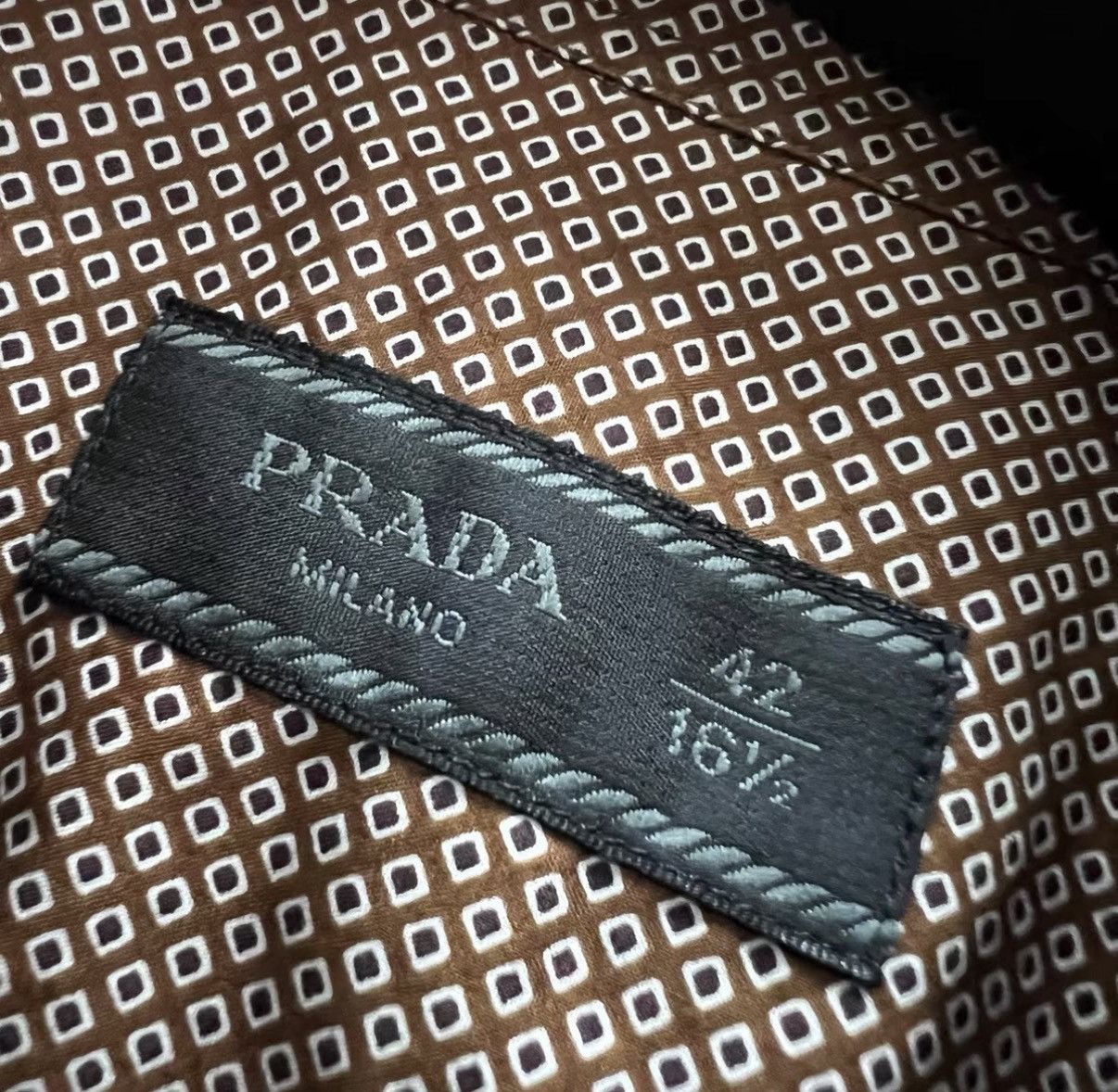 Prada PRADA All-over Printed Lapel Shirt J41 Size US XS / EU 42 / 0 - 4 Thumbnail