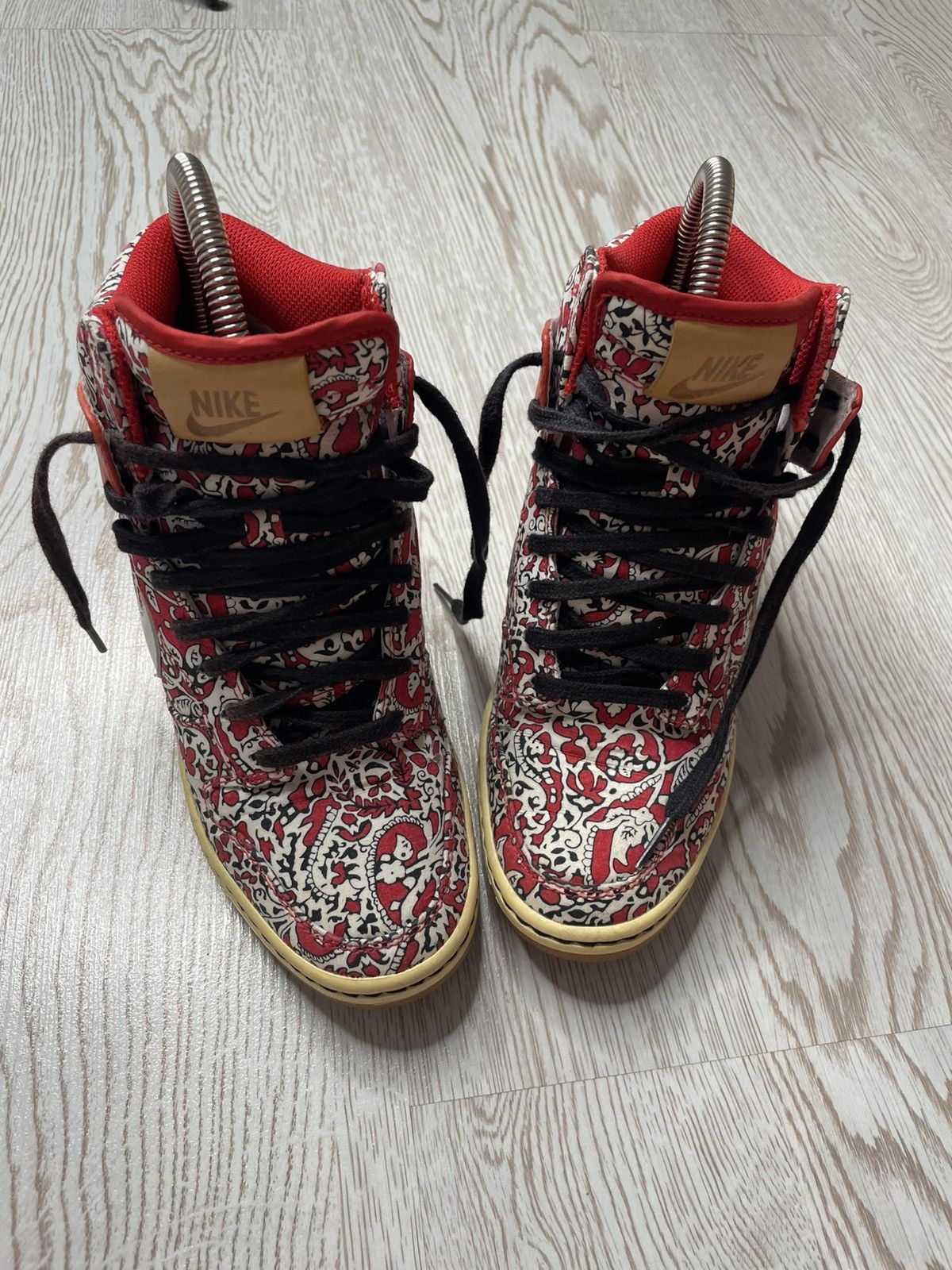 Vintage Nike Dunk Sky Hi Shoes Liberty of London Red Womens size 6 Size US 6 / IT 36 - 2 Thumbnail