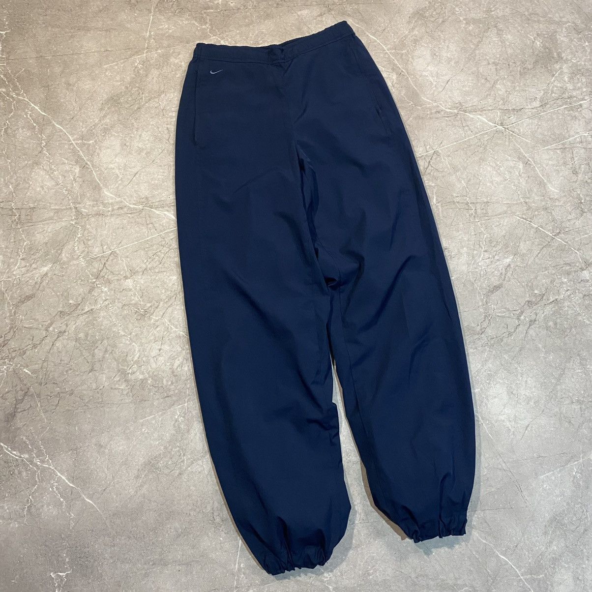 Nike VINTAGE NIKE NYLON PANTS MINI SWOOSH USA 00S Size US 30 / EU 46 - 1 Thumbnail
