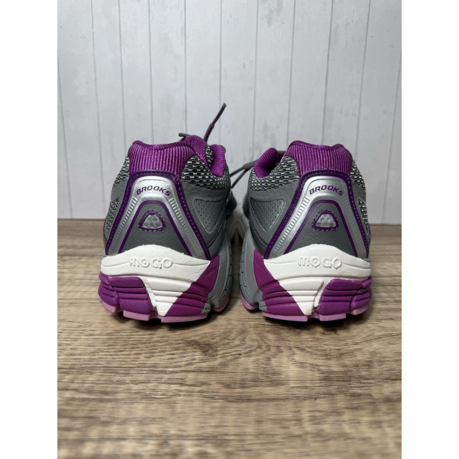 Brooks Brooks Ariel 14 Grey/Pink/Purple Size 11 W 9.5 M VVNDS Size US 11 / IT 41 - 3 Thumbnail