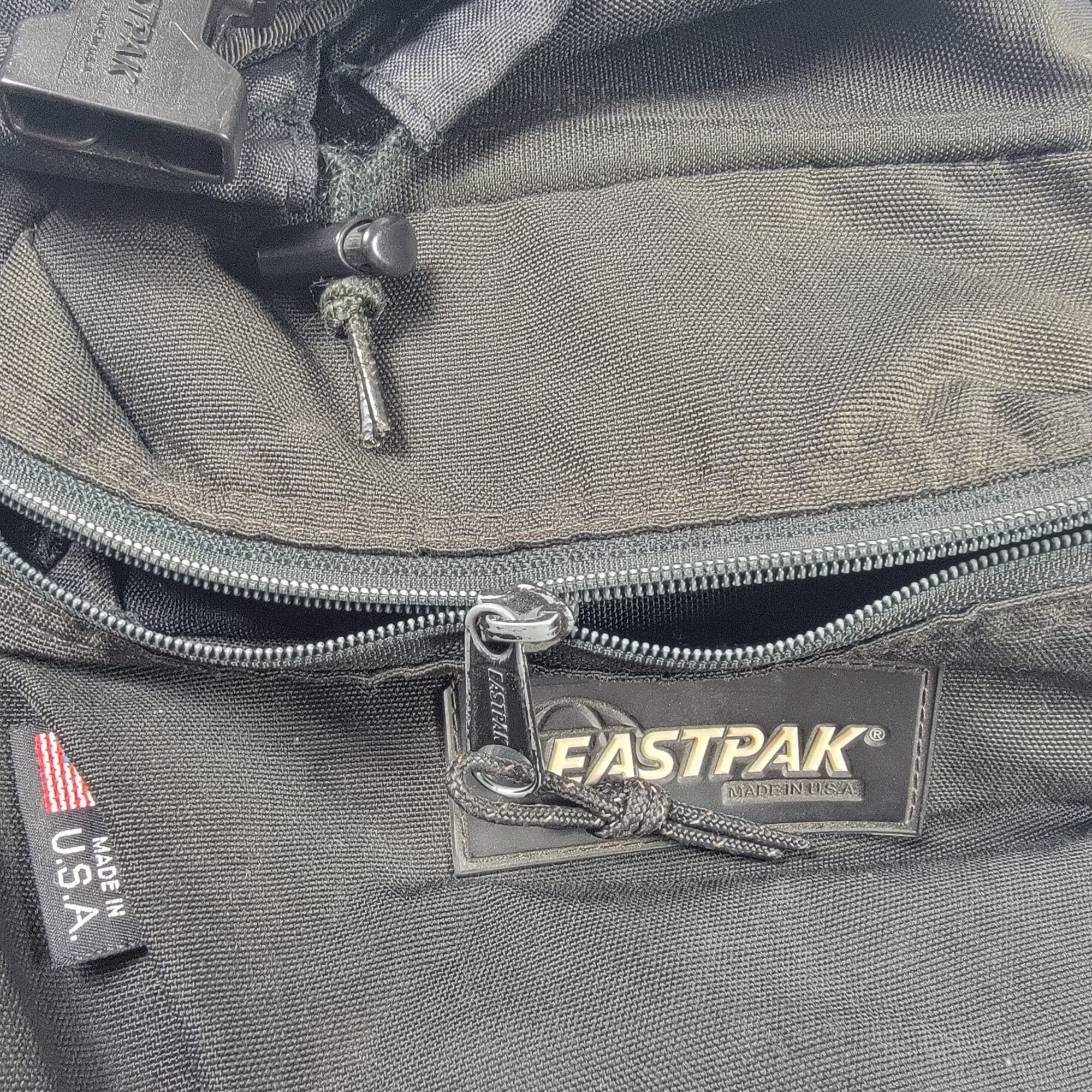 Eastpak × Vintage Vintage Eastpak Black Backpack Made In USA Casual Outdoors S Size ONE SIZE - 7 Thumbnail