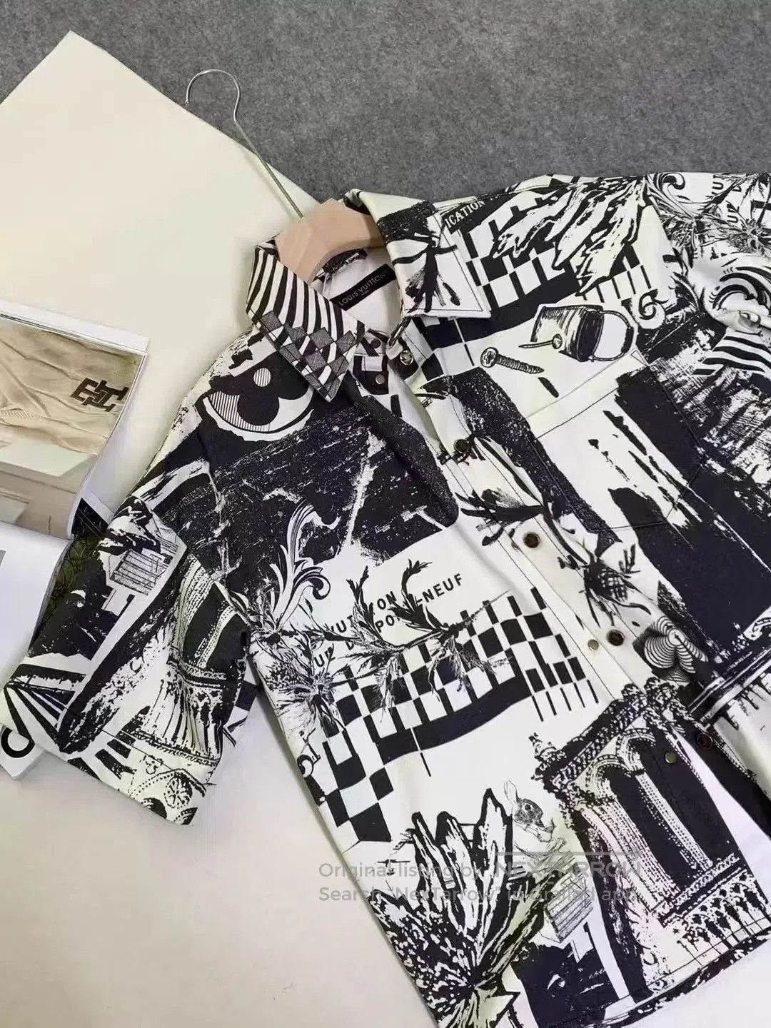 Louis Vuitton Black and White Graphic Short Sleeve Shirt. Size US L / EU 52-54 / 3 - 3 Thumbnail