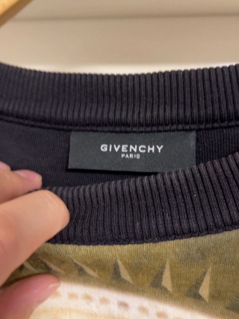 Givenchy Givenchy Virgin Mary hoodie, size M, purchased in the UK Size US M / EU 48-50 / 2 - 2 Thumbnail