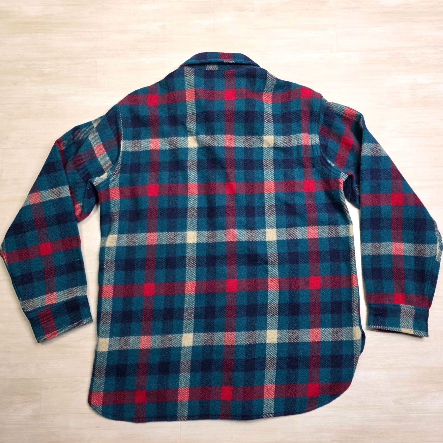 Vintage VINTAGE Woolrich Shirt Mens Plaid Wool Flannel Shacket Shacket Shirt Teal Red Made USA Large MENS Size US L / EU 52-54 / 3 - 2 Thumbnail