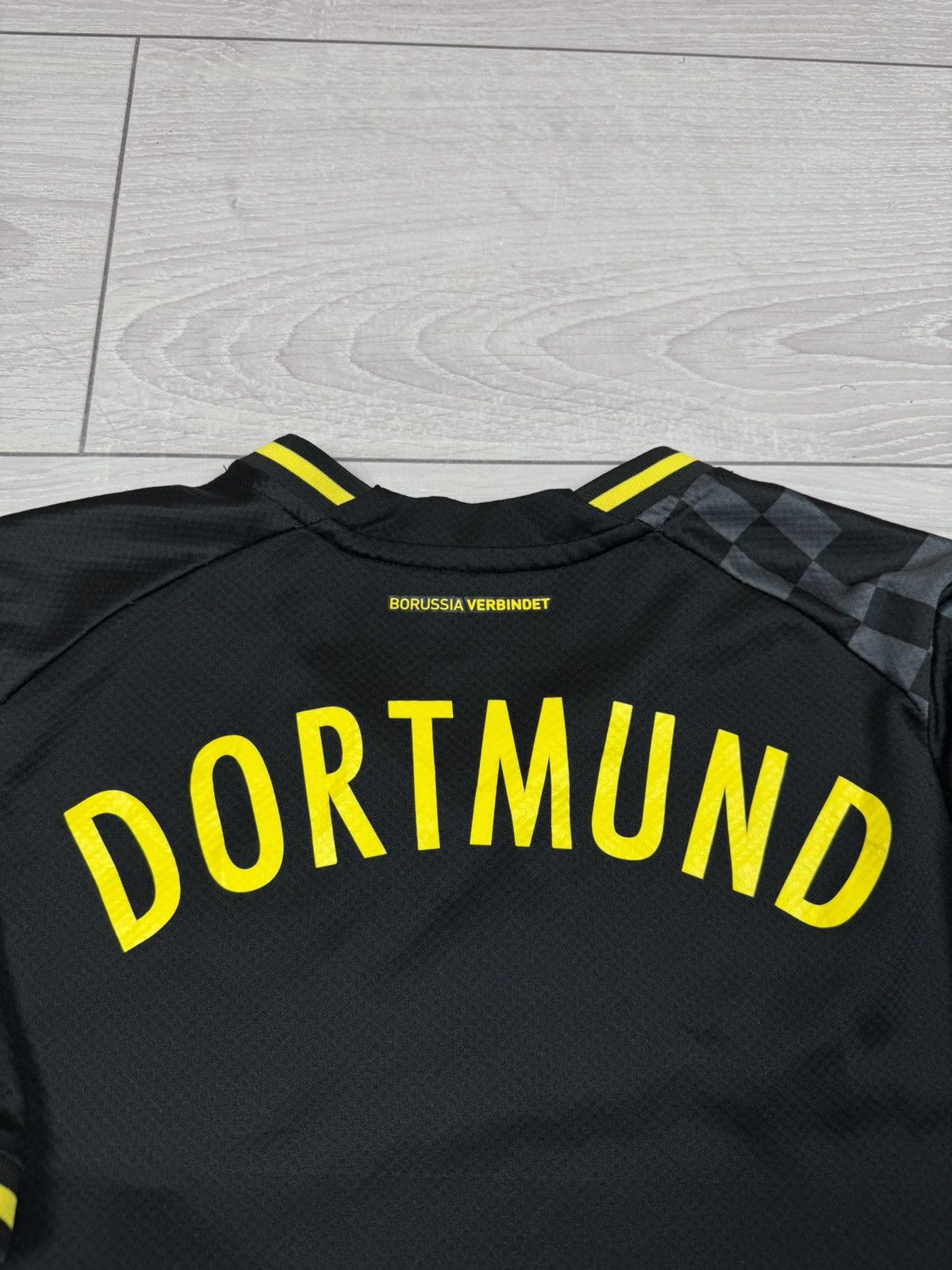 Puma Borussia Dortmund Puma 2022/2023 Away Jersey sz M Size US M / EU 48-50 / 2 - 10 Thumbnail